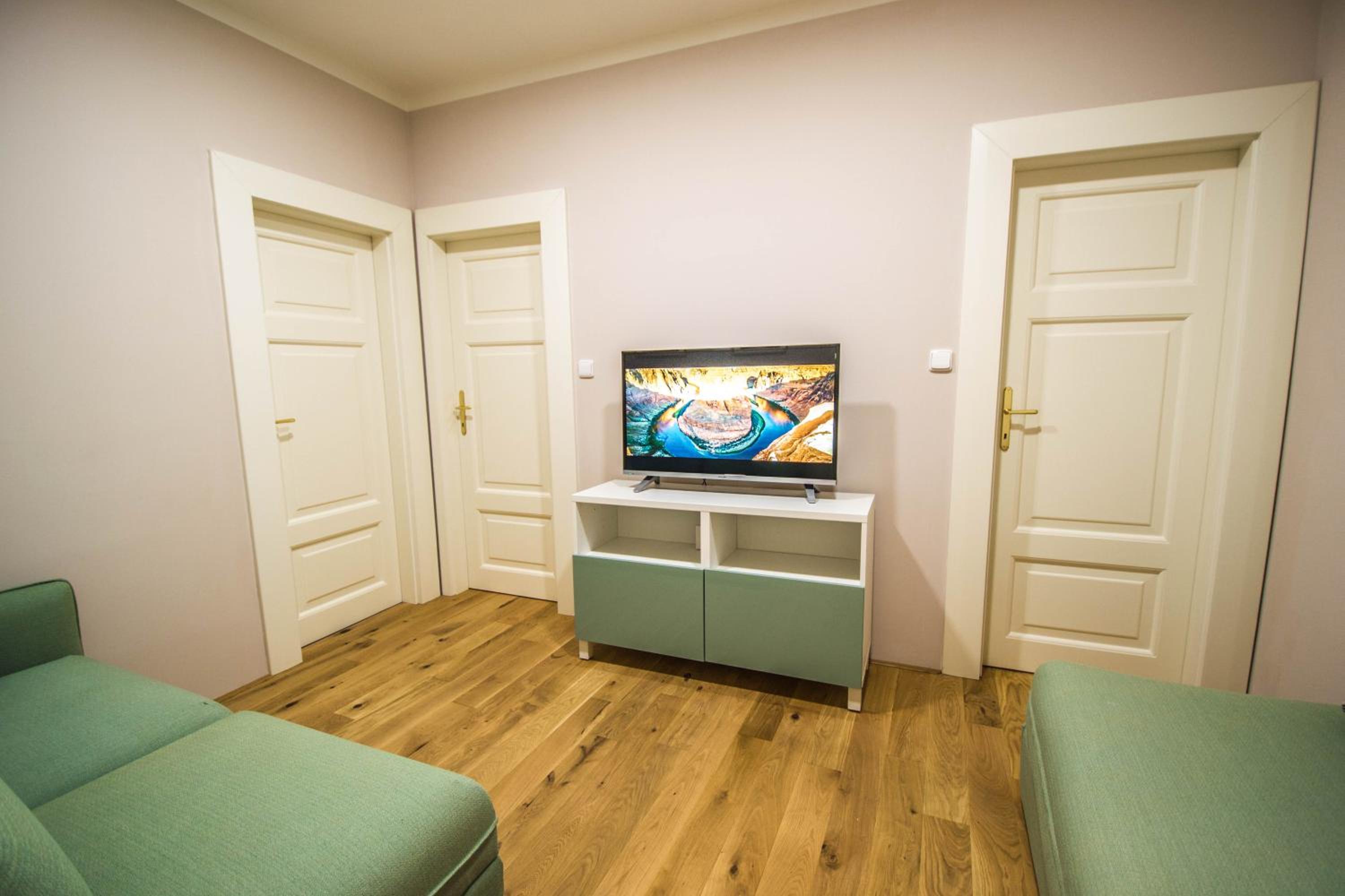 Unique Apartments 250m from the Charles Bridge