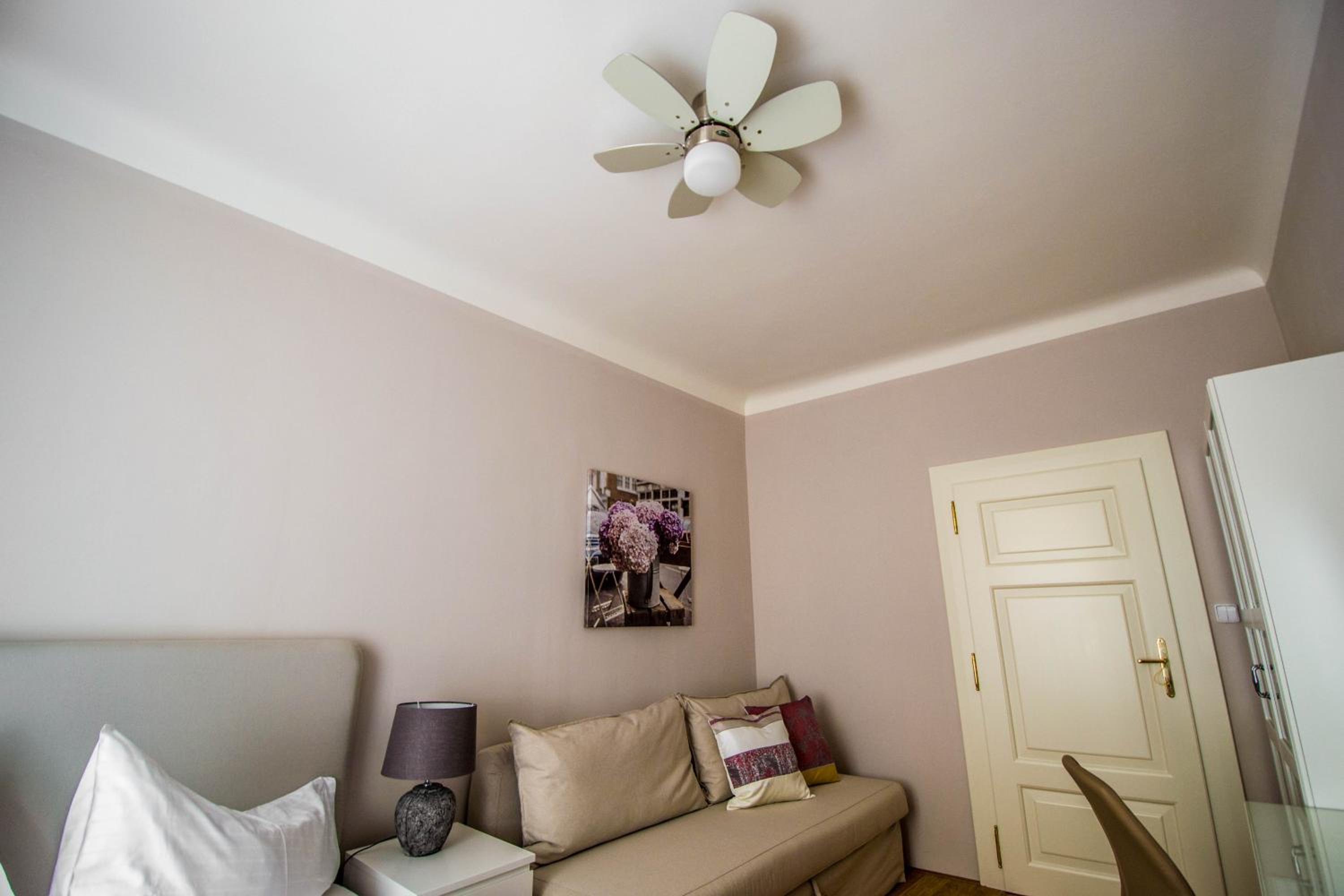 Unique Apartments 250m from the Charles Bridge
