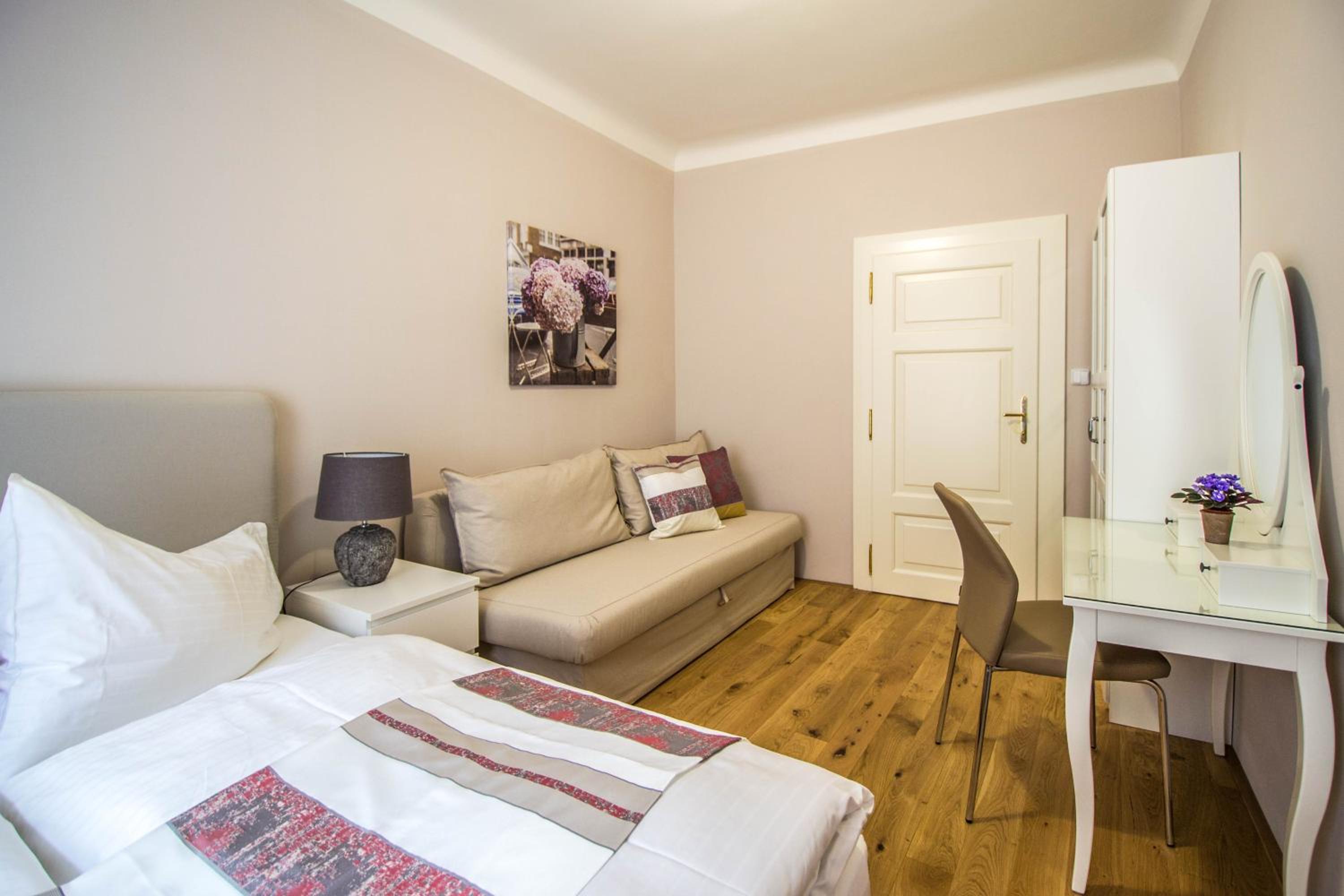 Unique Apartments 250m from the Charles Bridge