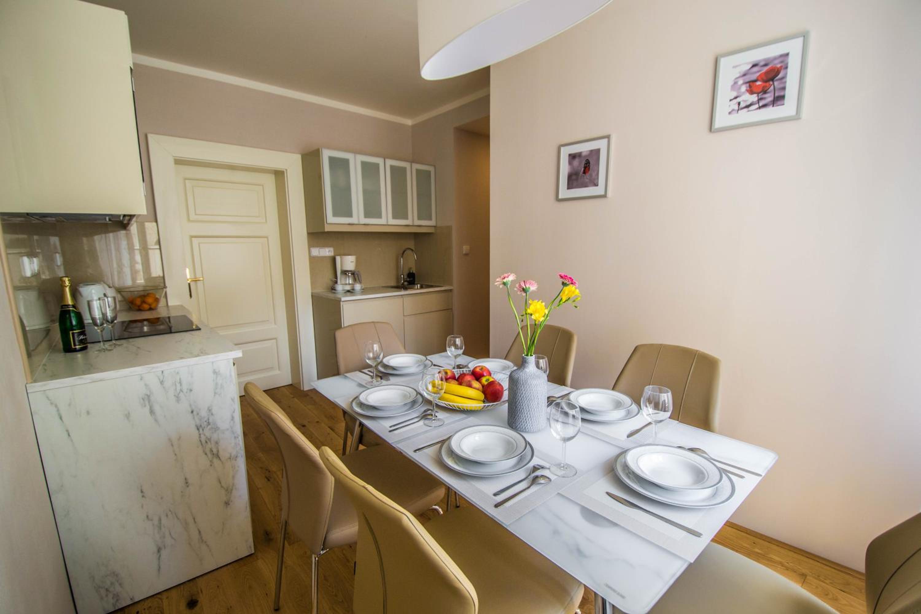 Unique Apartments 250m from the Charles Bridge
