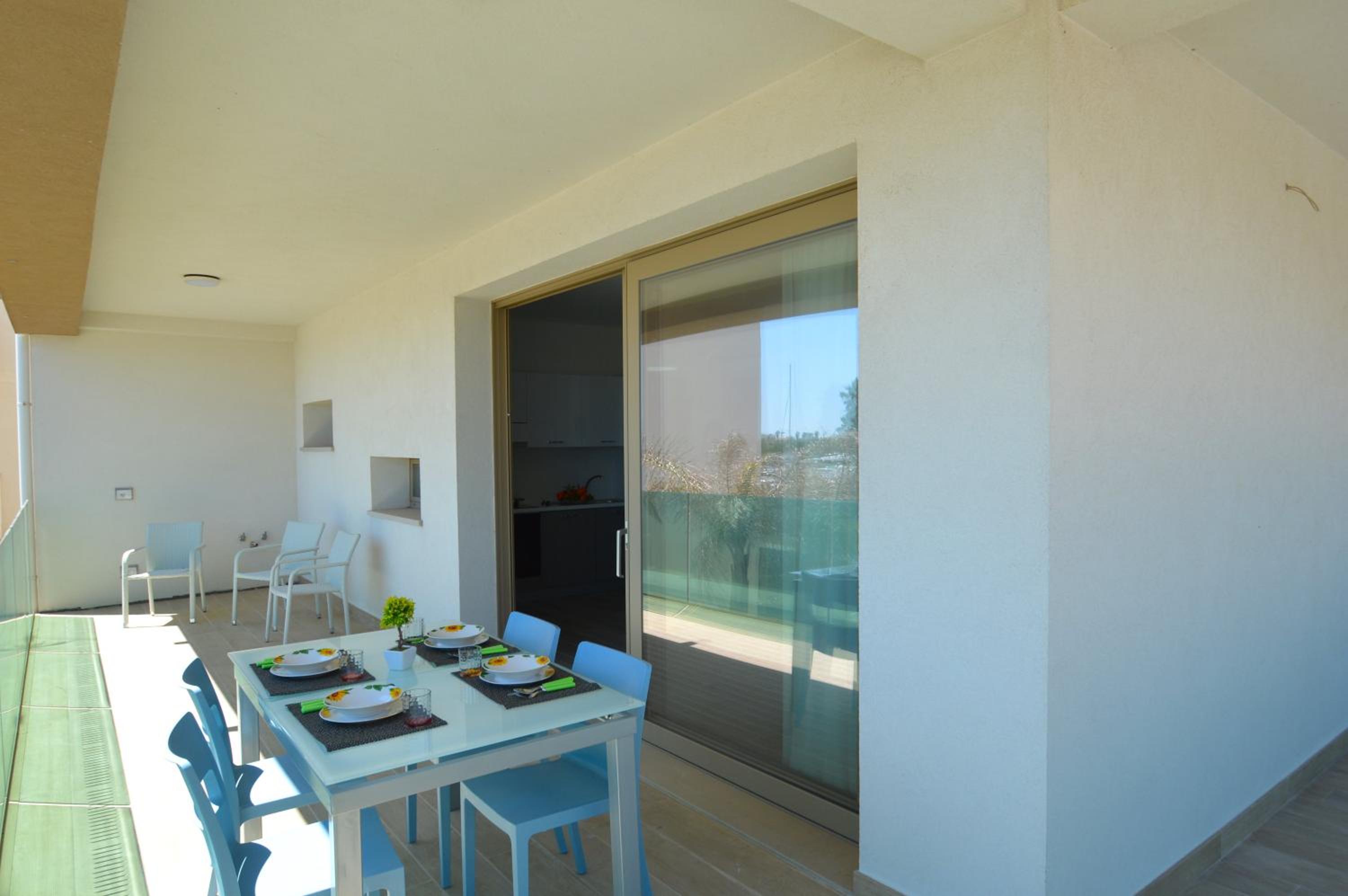 Yachting Apartment photo 2
