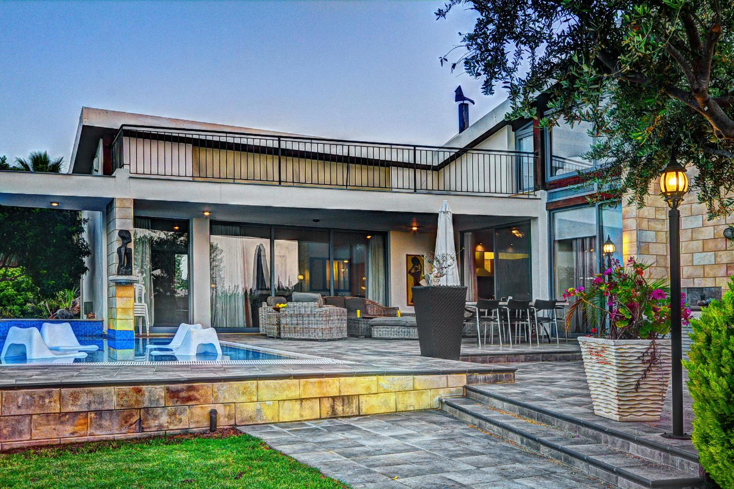 Hotel Nasia Villa - Image 1