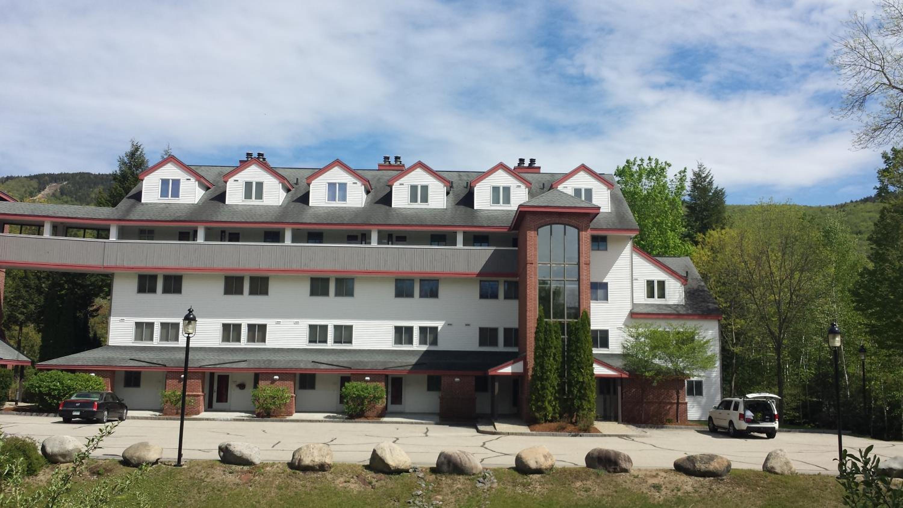 Hotel Lovely Condo With Views!