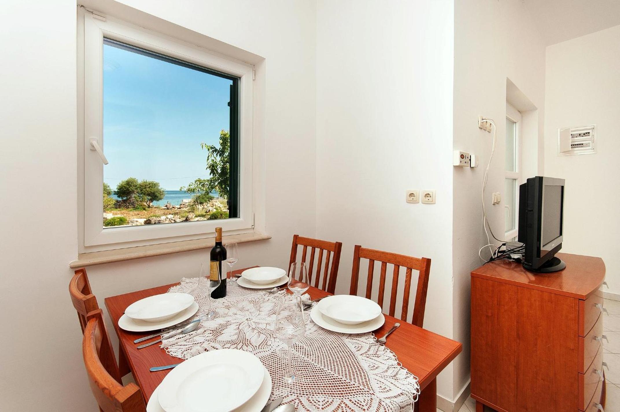 Apartments Ruzmarin view 4