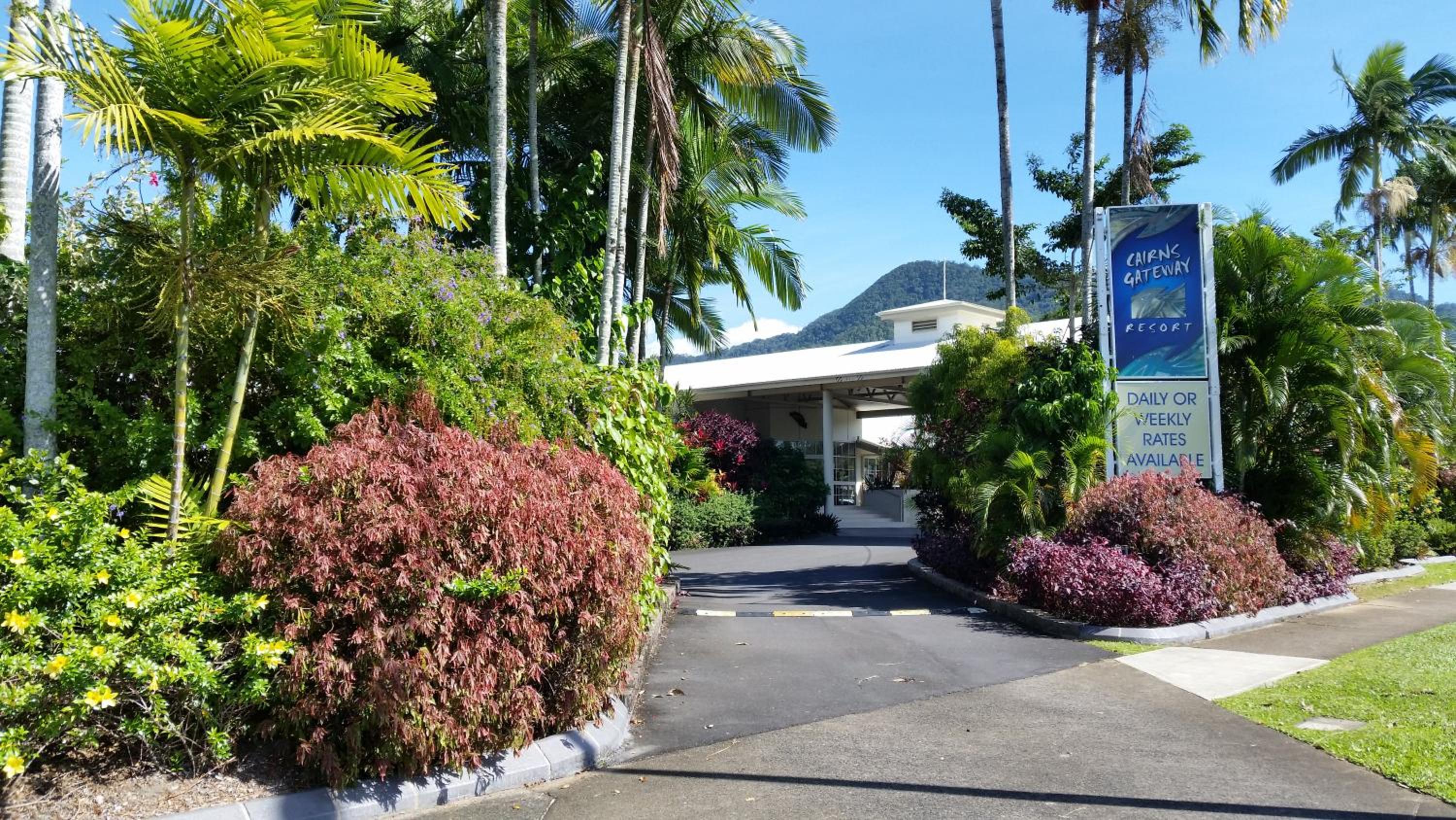 Hotel Cairns Gateway Resort - Image 1
