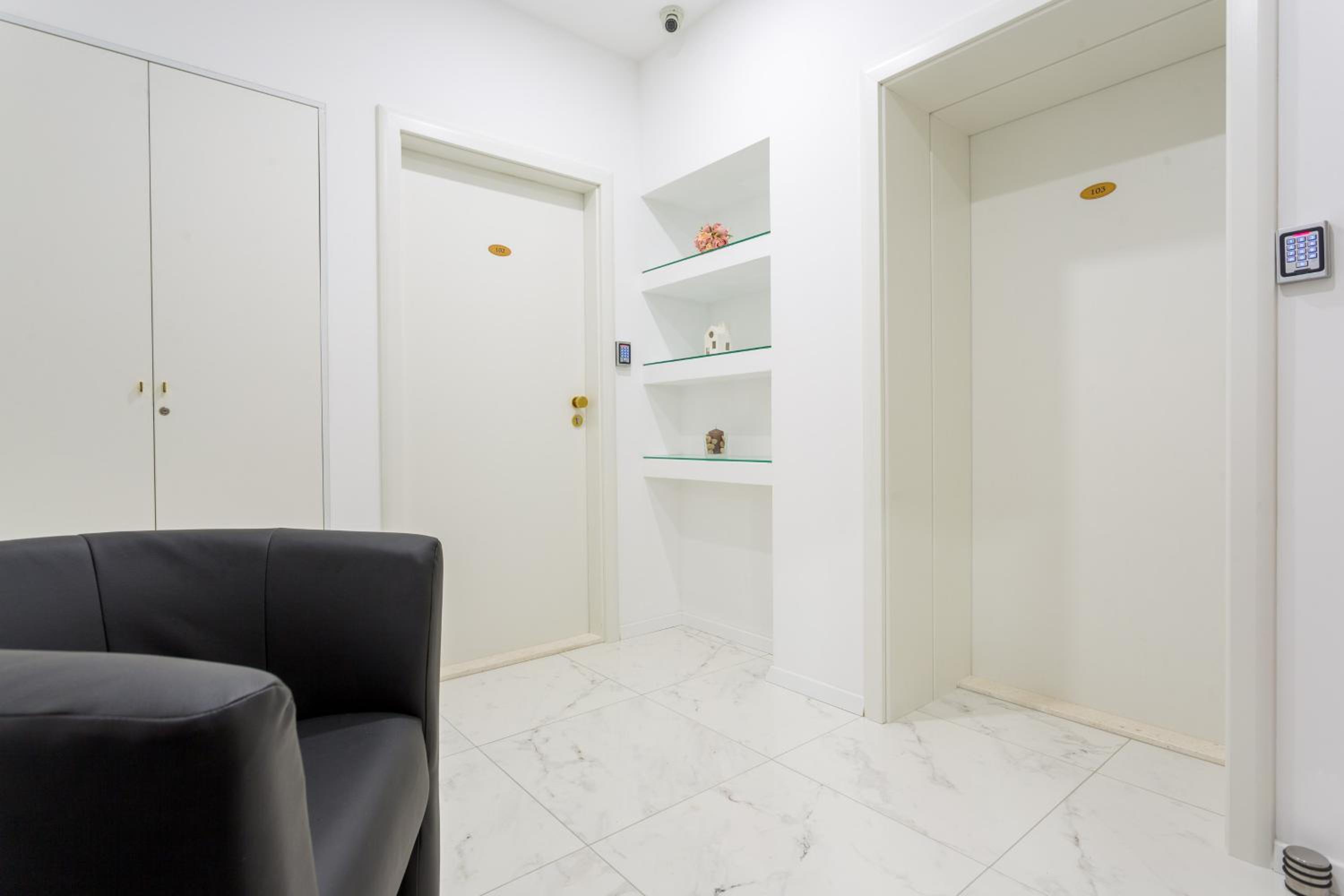 Hotel Luxury Rooms Floramye - Image 1