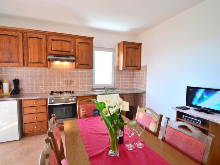 Apartments Milin view 4