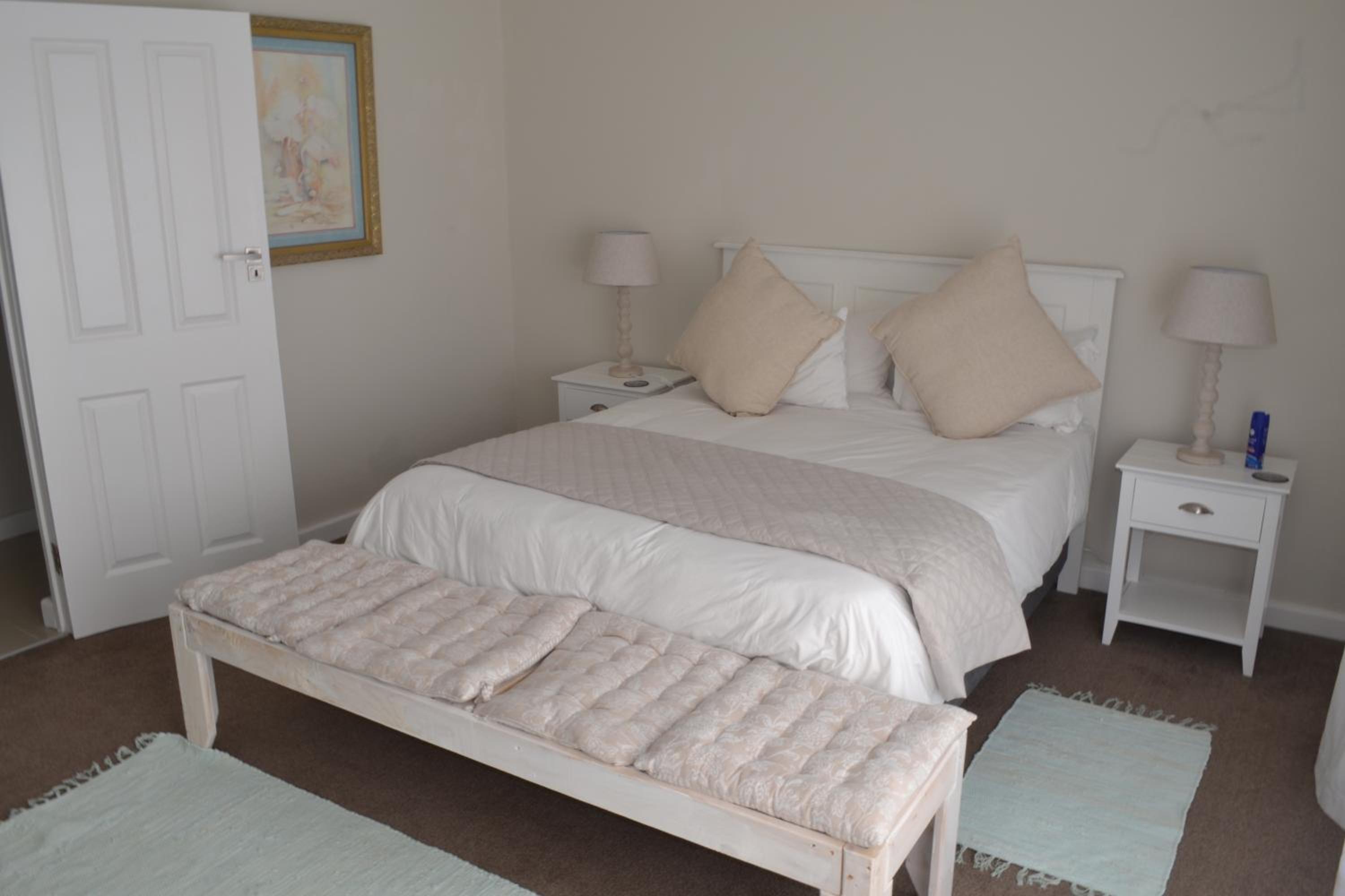 Fish Eagle Manor