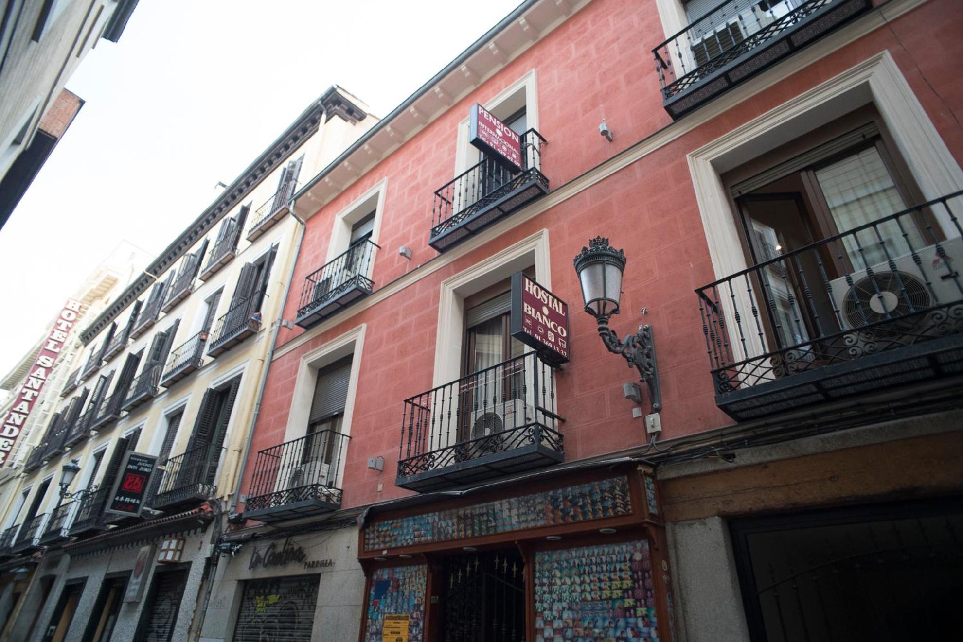 Hostal Bianco - Image 2
