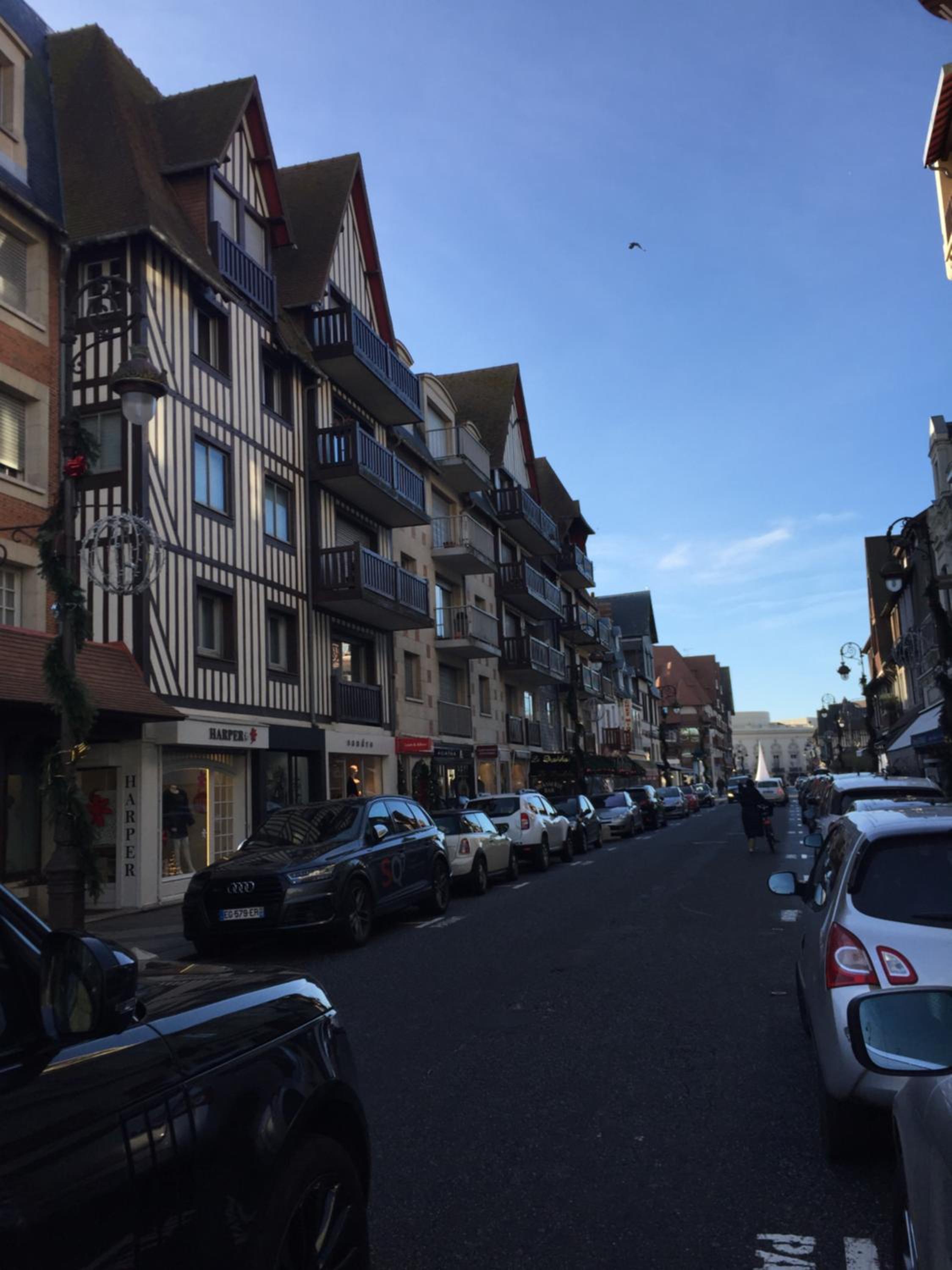 Deauville Vacations - L'IDEAL 112 - 85m2, 2 chambres, Parking  Cabine de plage - Property Image 3