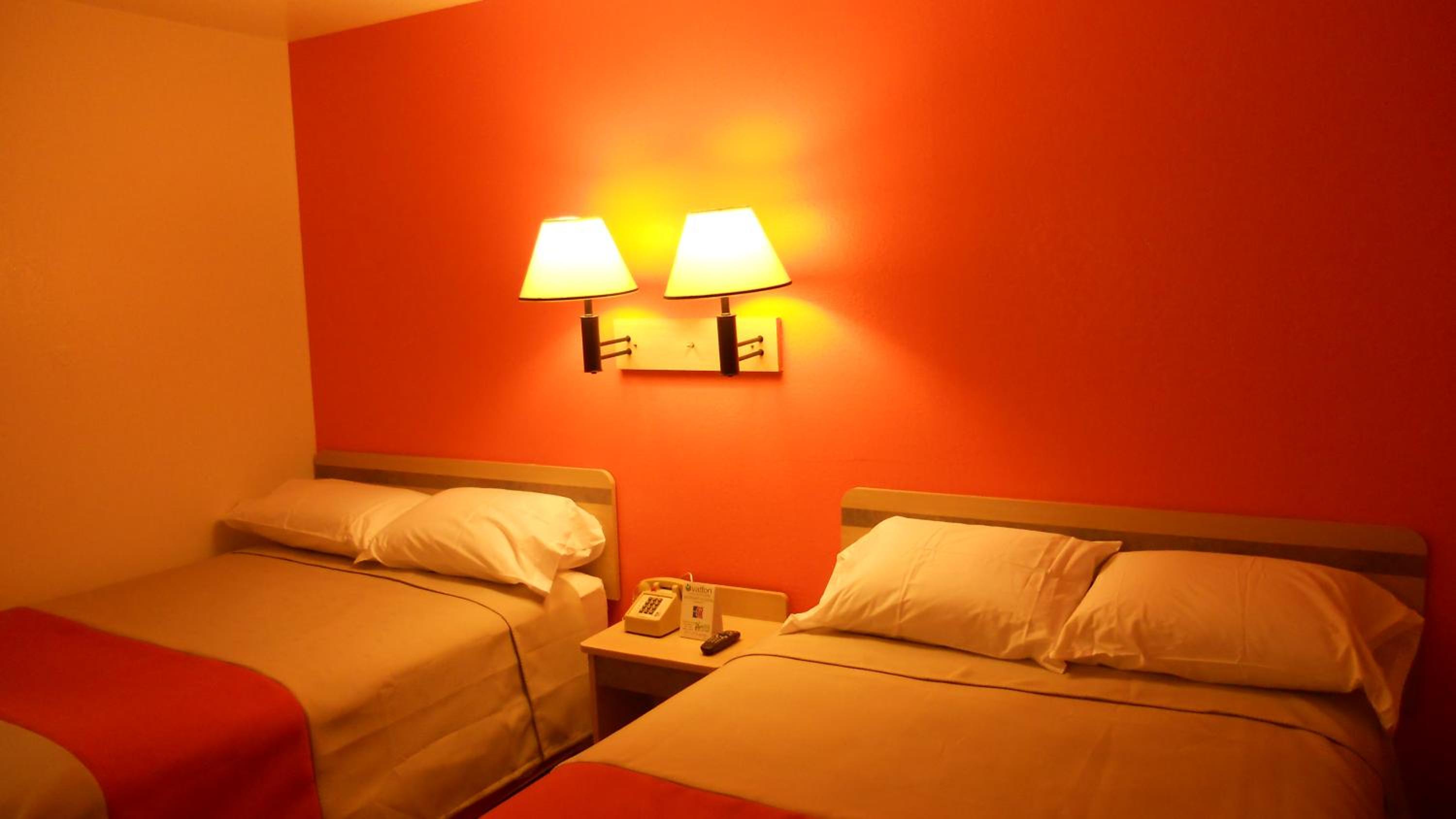 Motel 6-Des Moines, IA - North