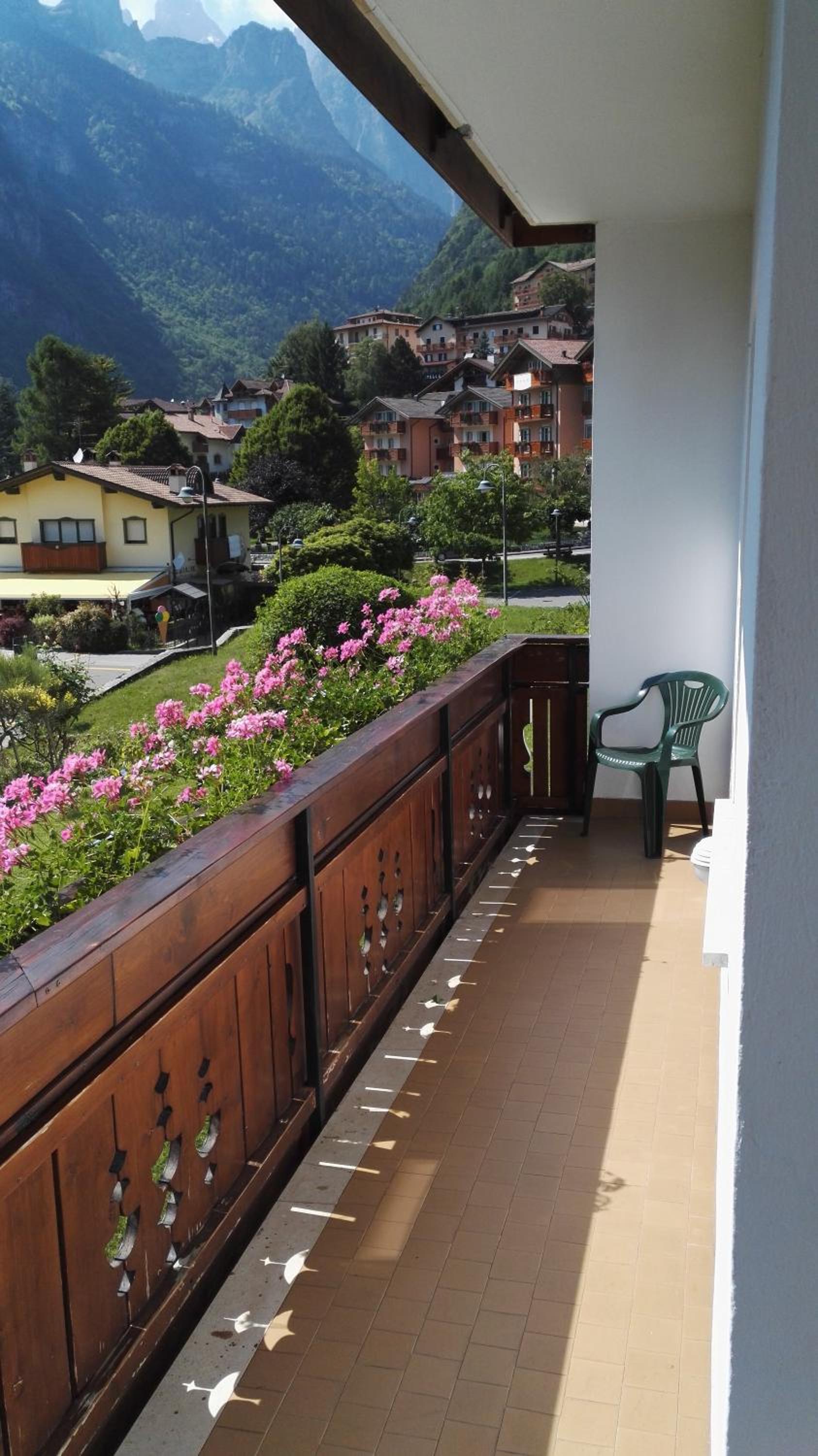 Villa Ginestra view 3