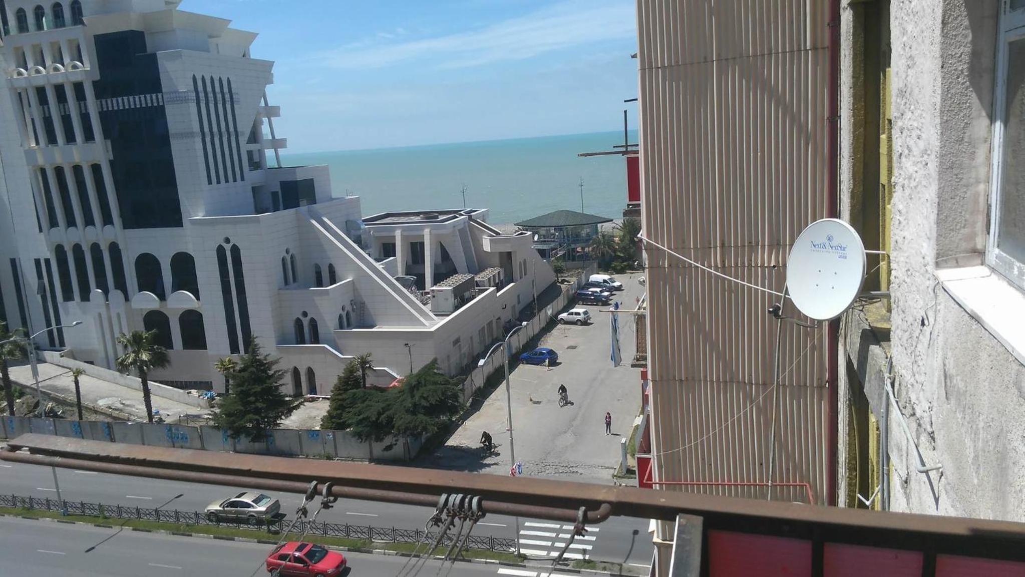 Photo 10