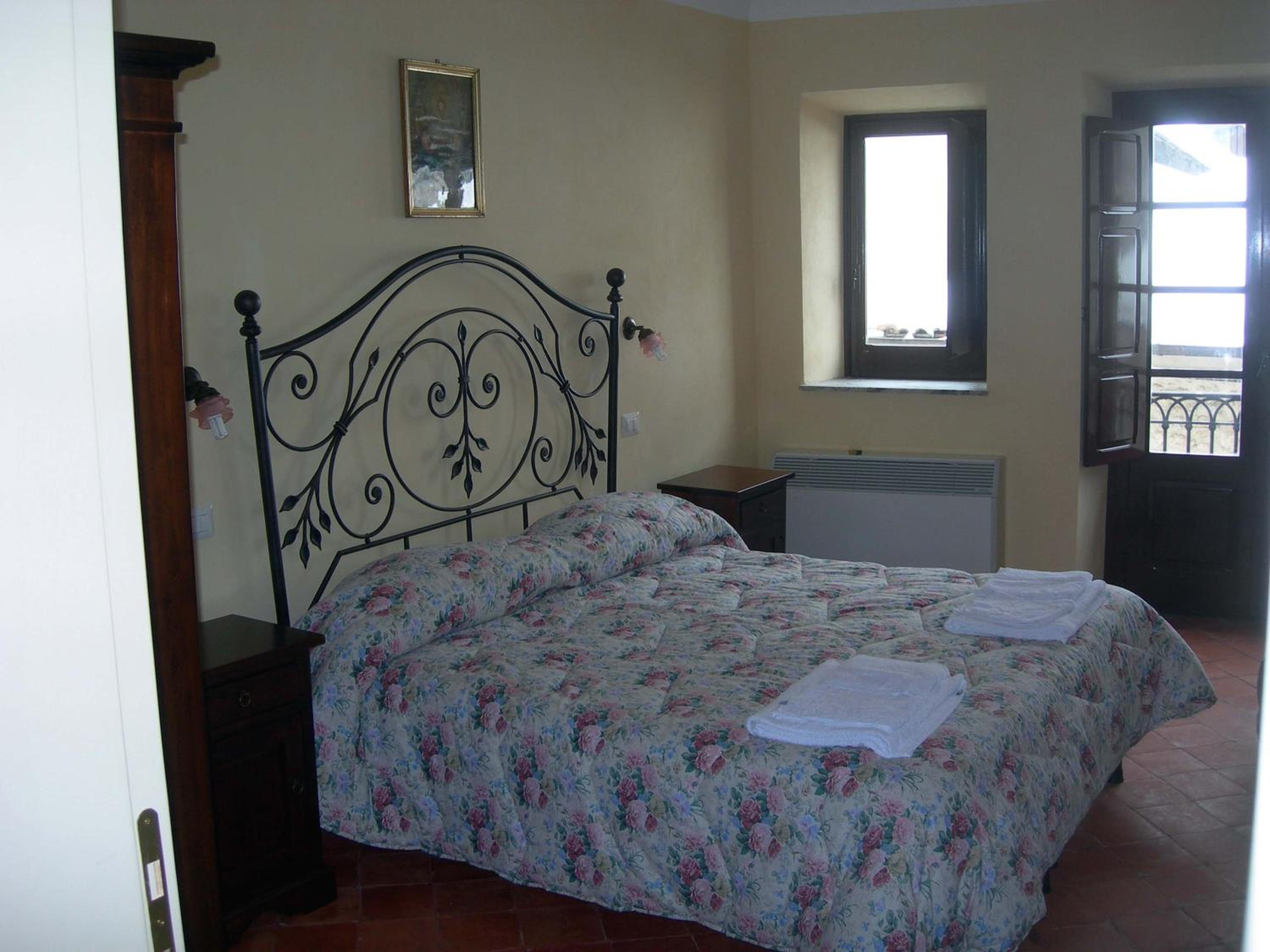 Bed and Breakfast Via Della Piazza view 2