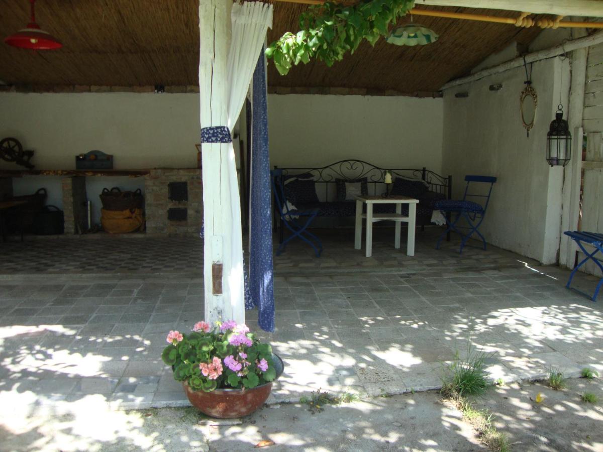 Photo 23
