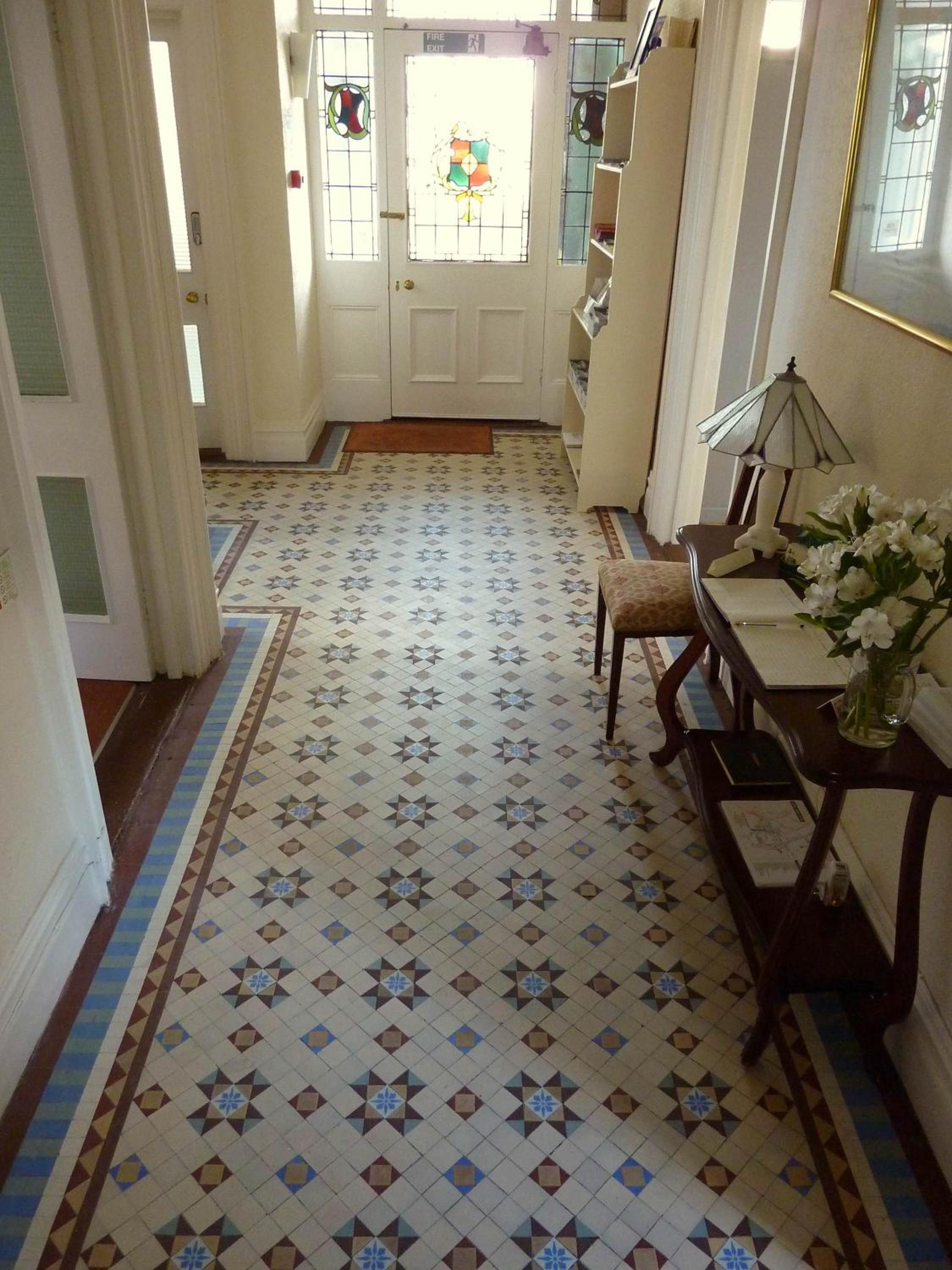 Derrin Guest House