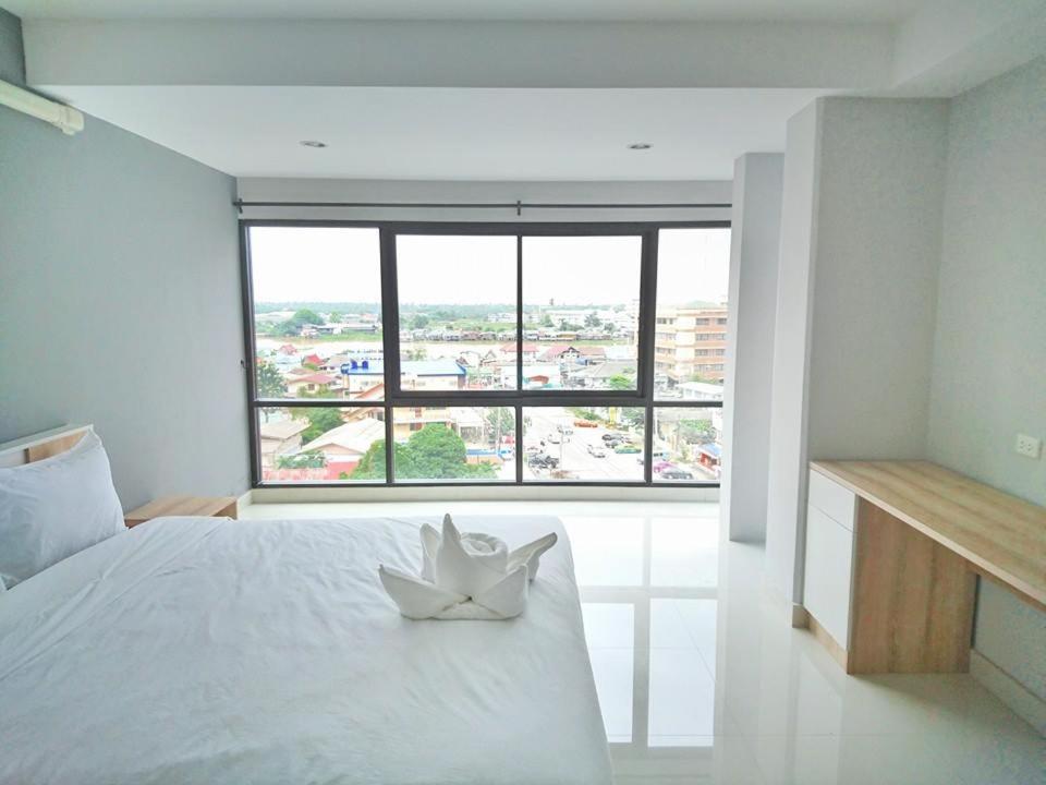 Ploen Ploen Residence