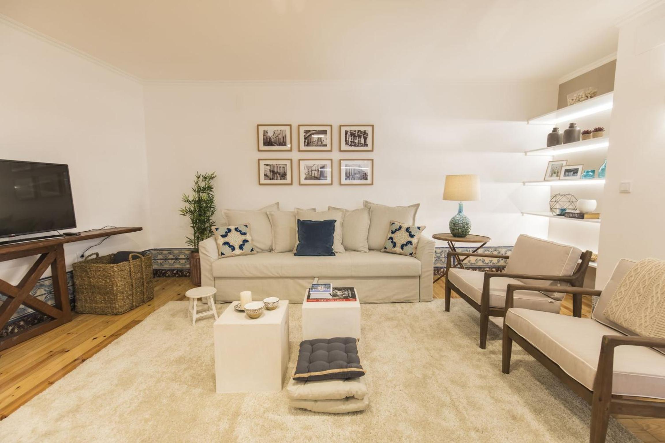 Downtown Magnificent Flat by LovelyStay view 2