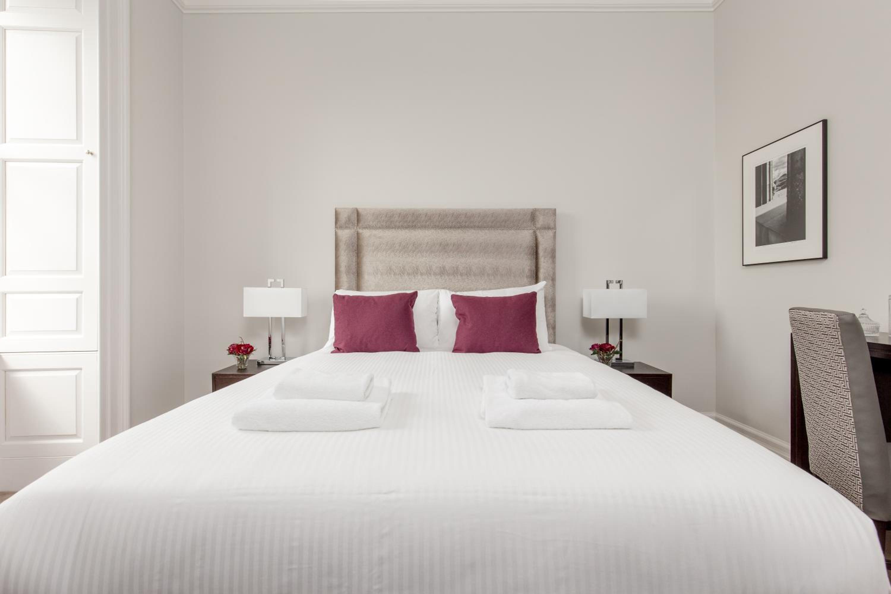 Destiny Scotland - Chisholm Hunter Suites