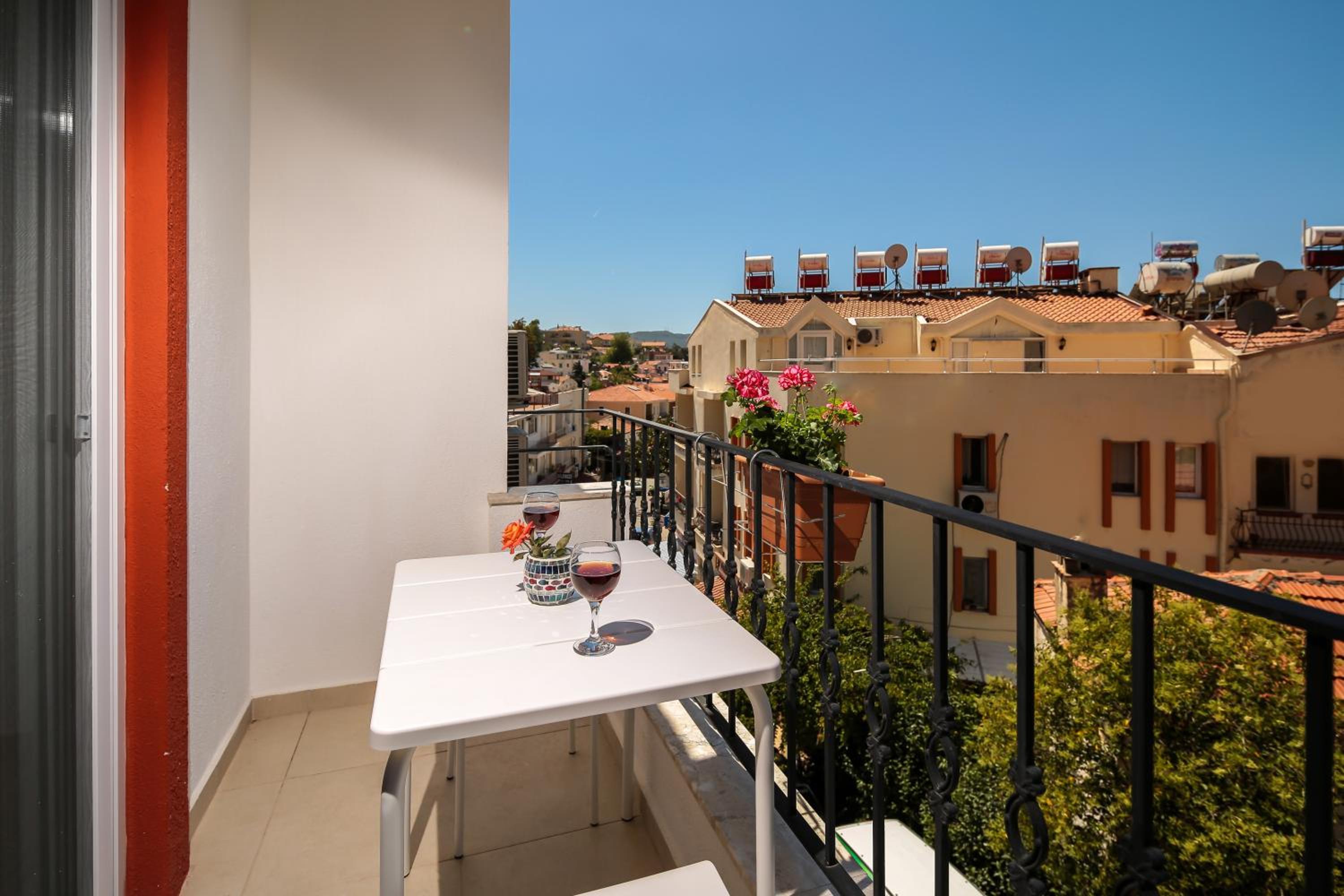 Kasinn Apart Hotel - Image 28