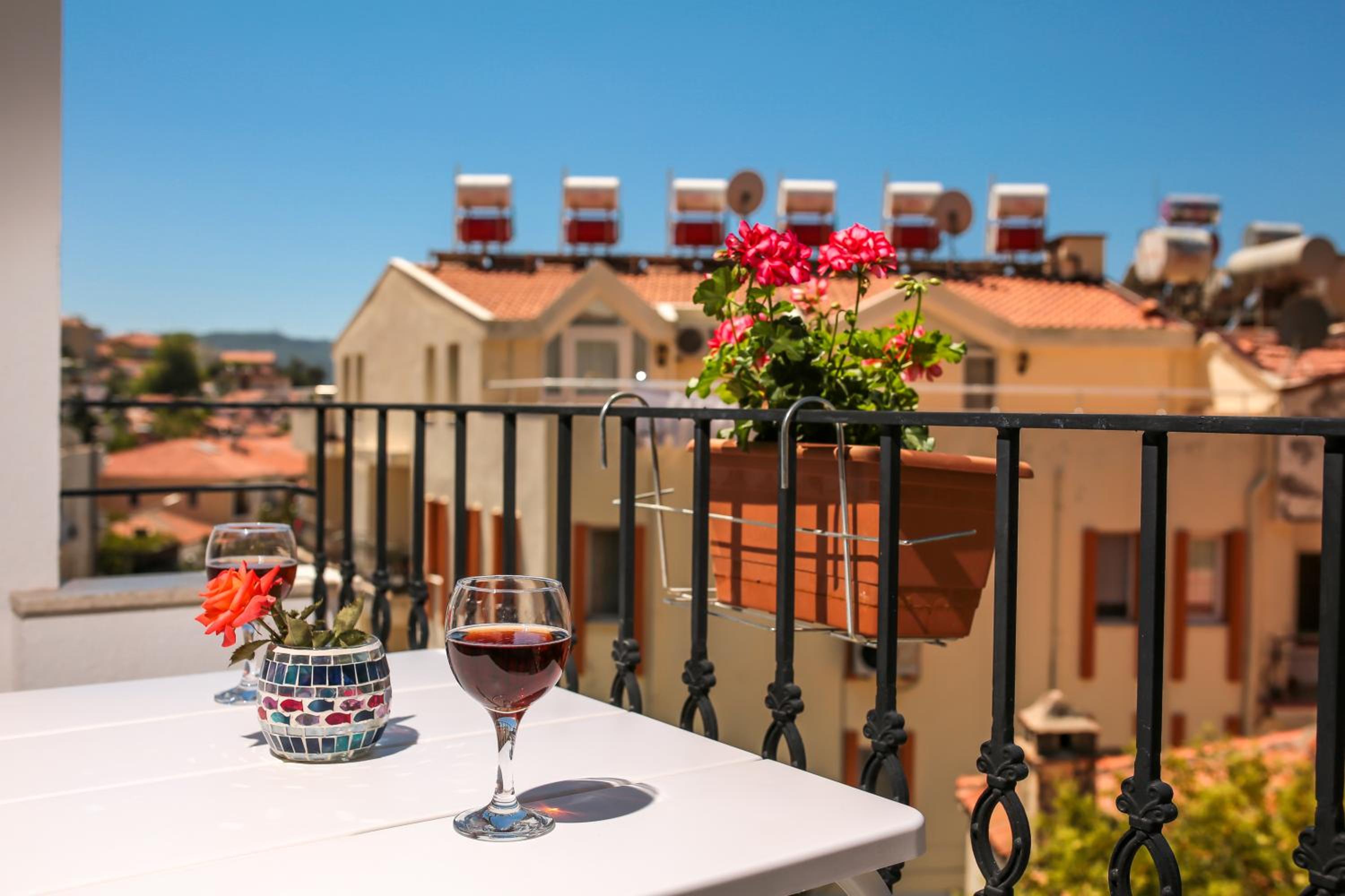 Kasinn Apart Hotel - Image 24