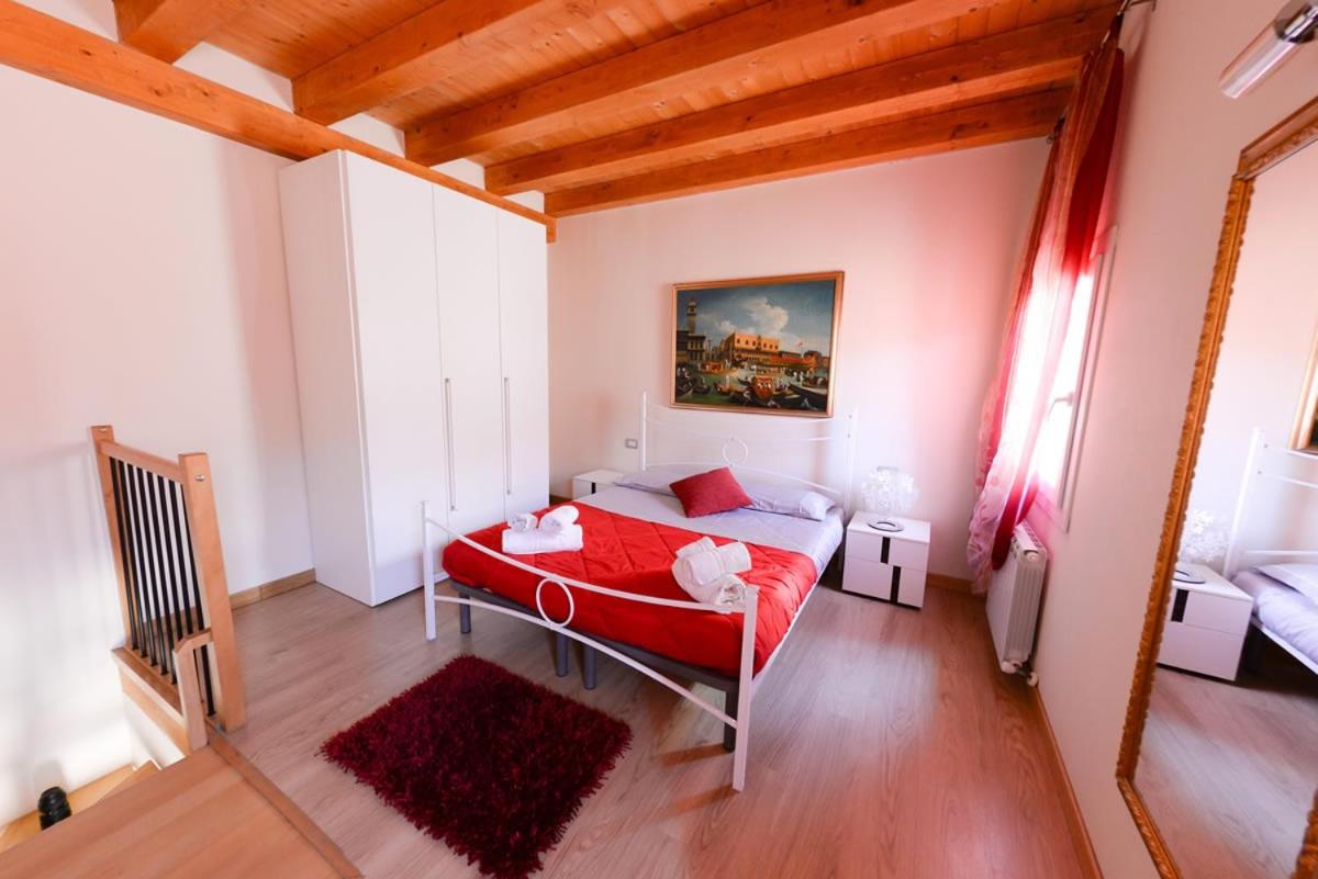 Piccola Venezia Apartments view 2