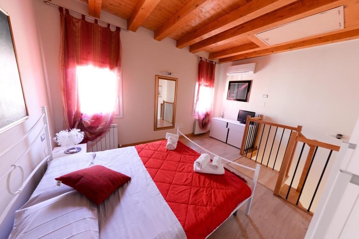 Piccola Venezia Apartments view 3