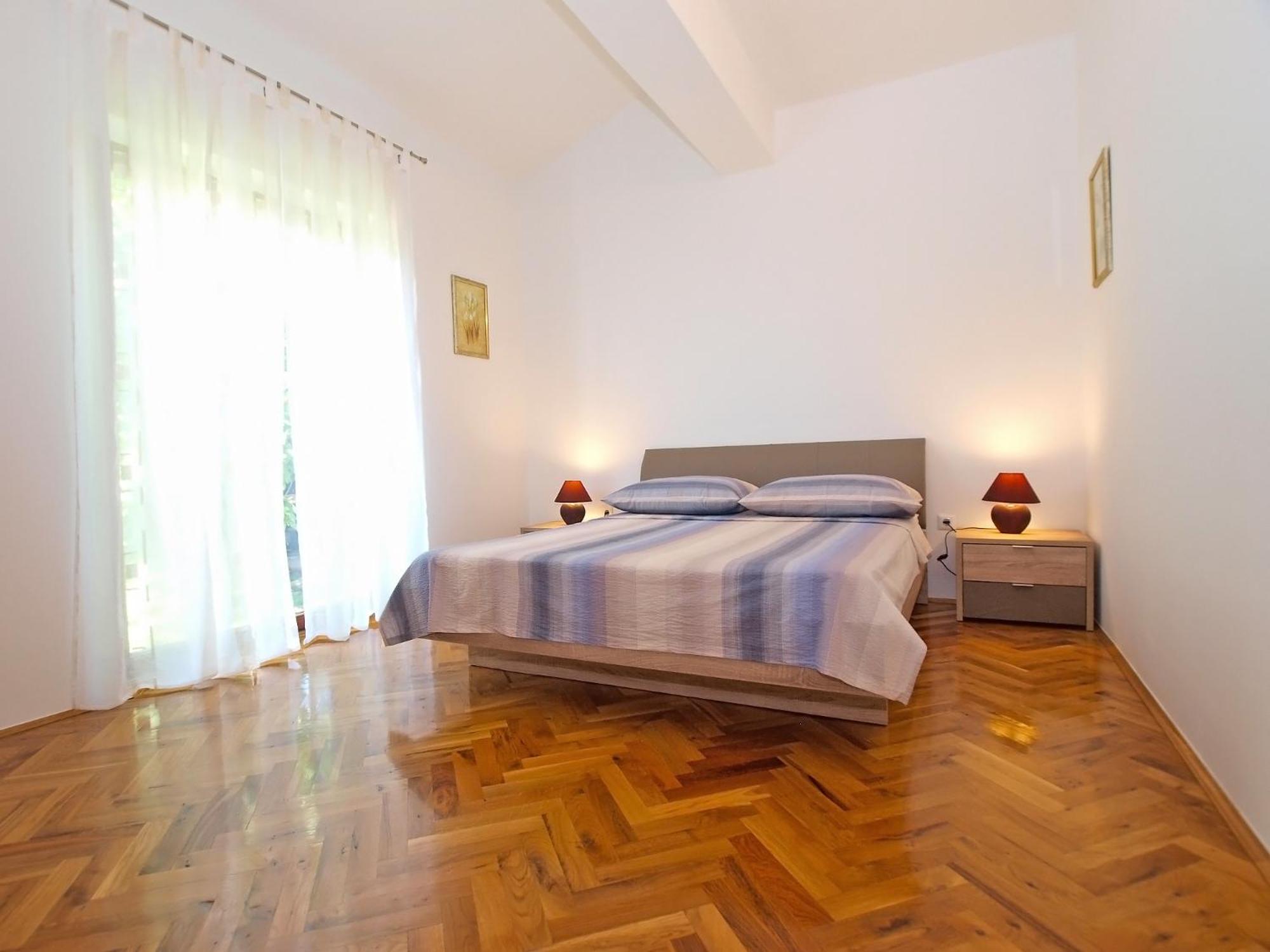 Apartments Mira 1293