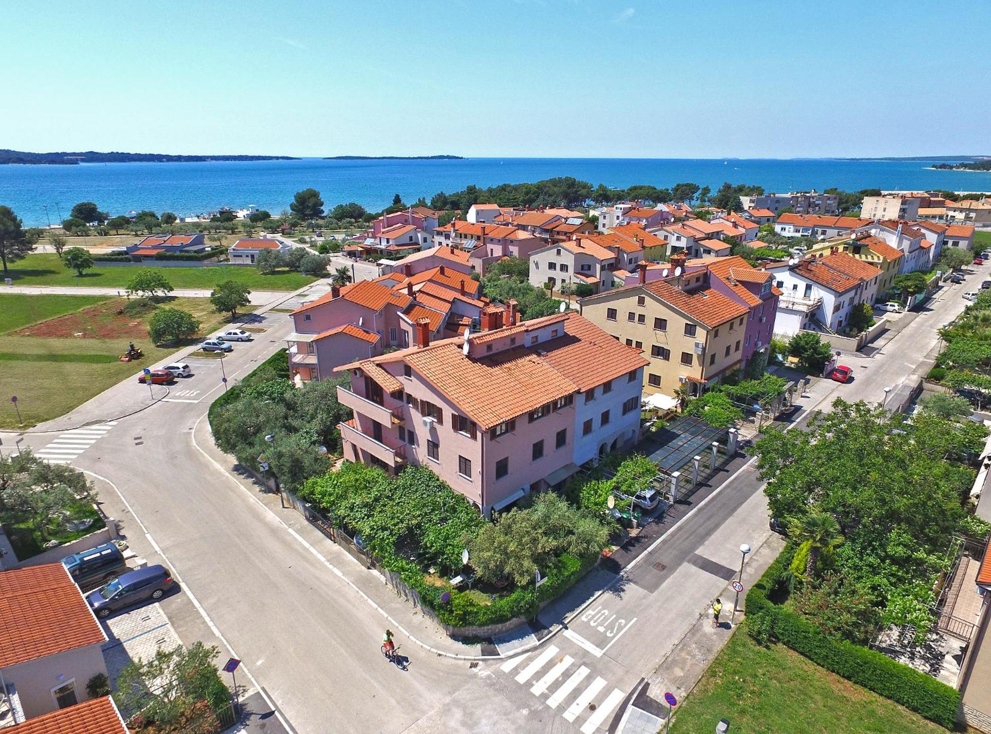Apartments Mira 1293