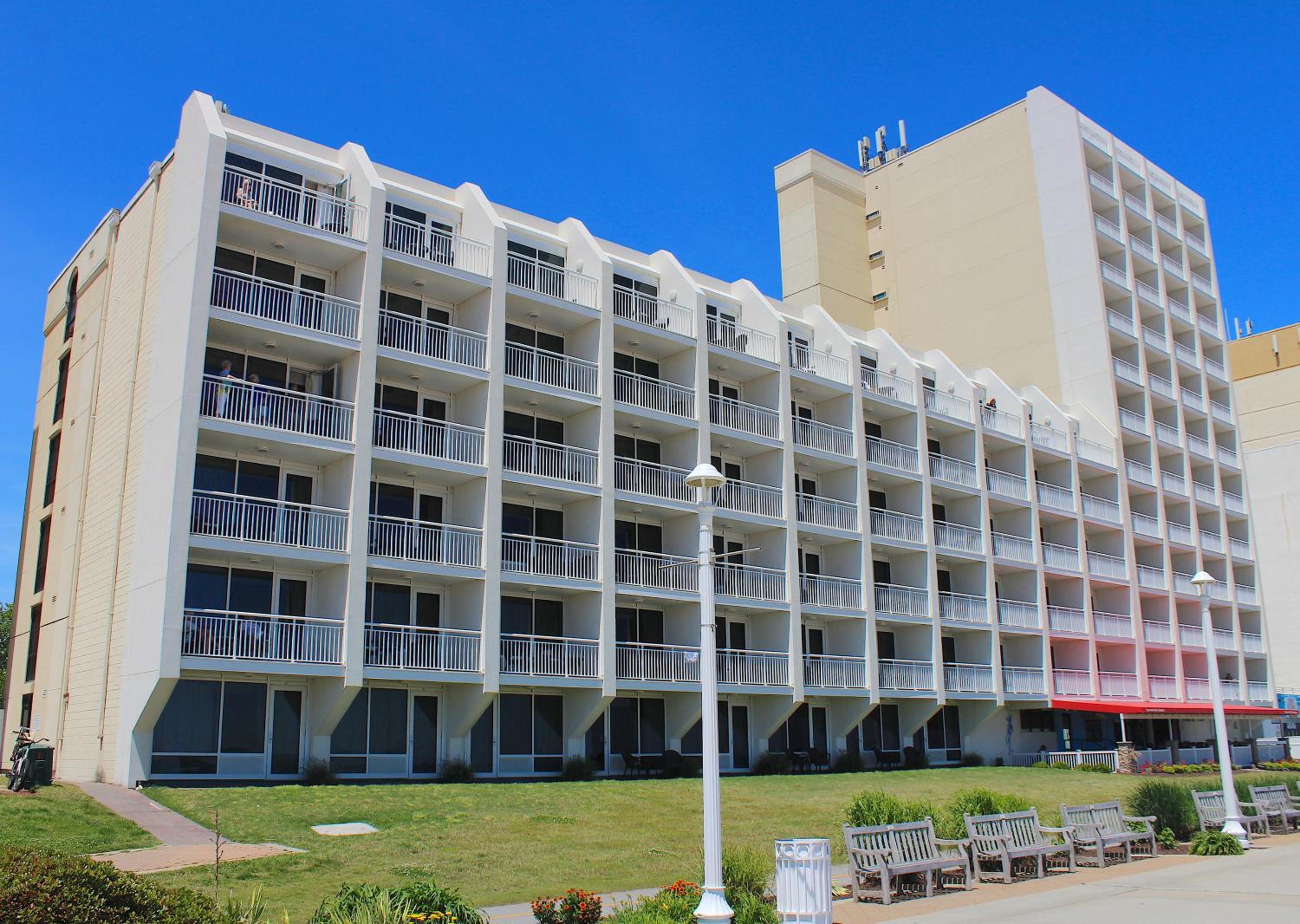 Ocean Sands Resort, Oceanfront, Virginia Beach by Vacatia