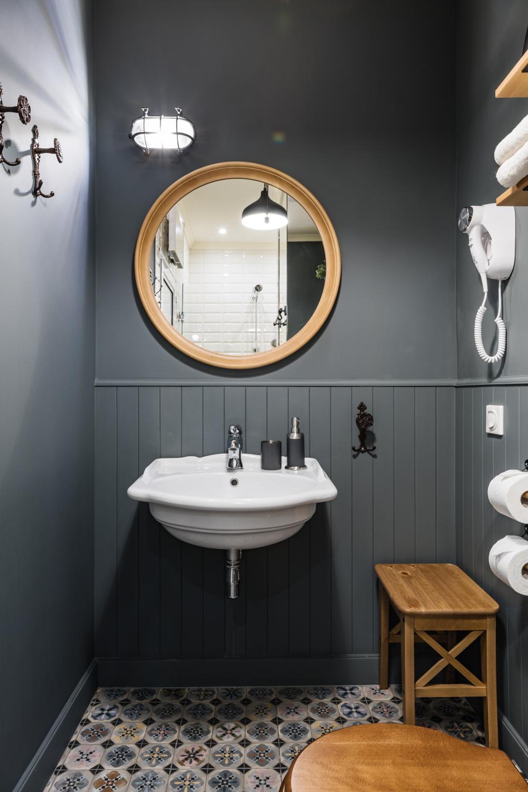 5 Vintage Guest House