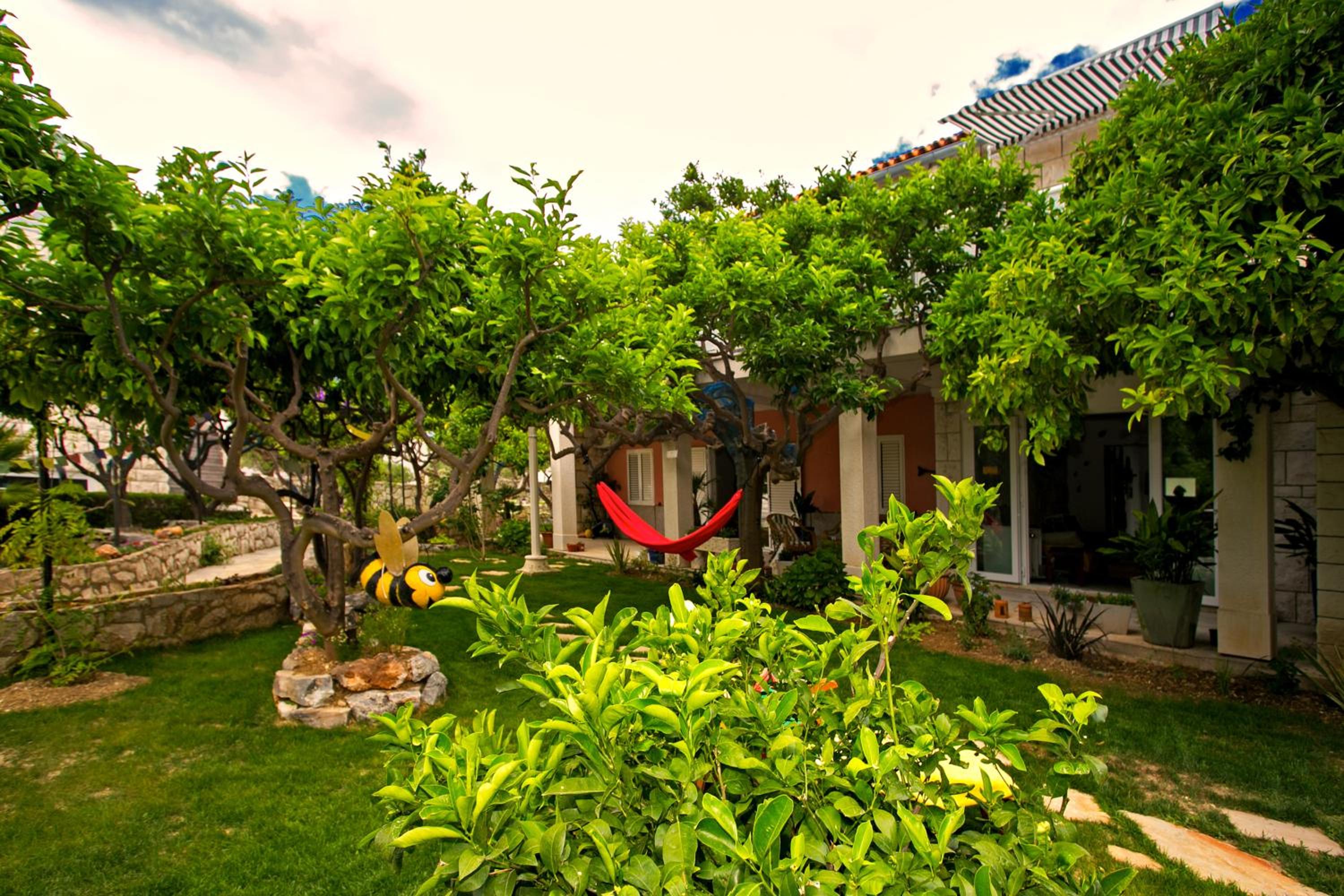 Hotel Terrace Apartment - Image 1