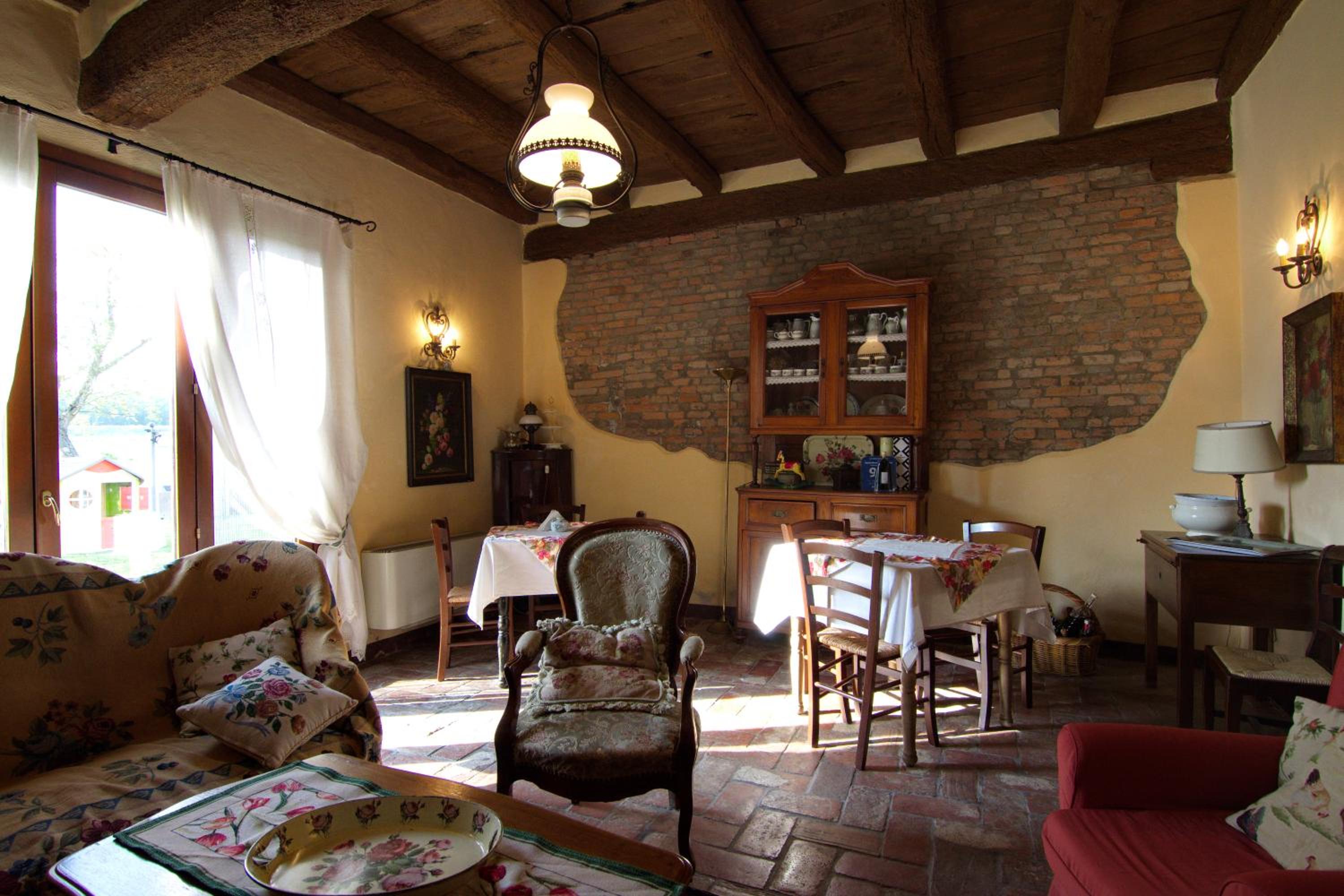 Photo 43