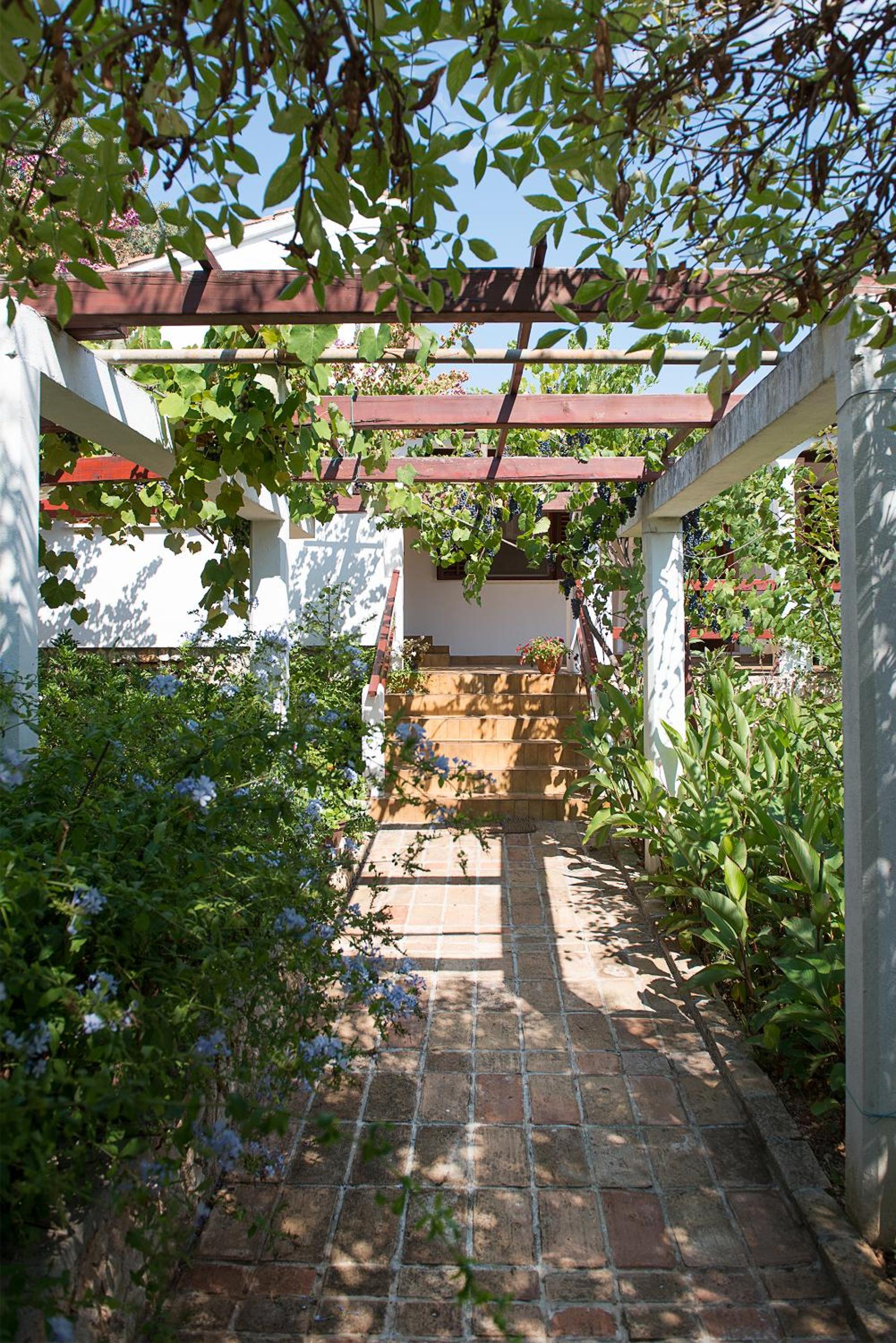 Apartments Lovor