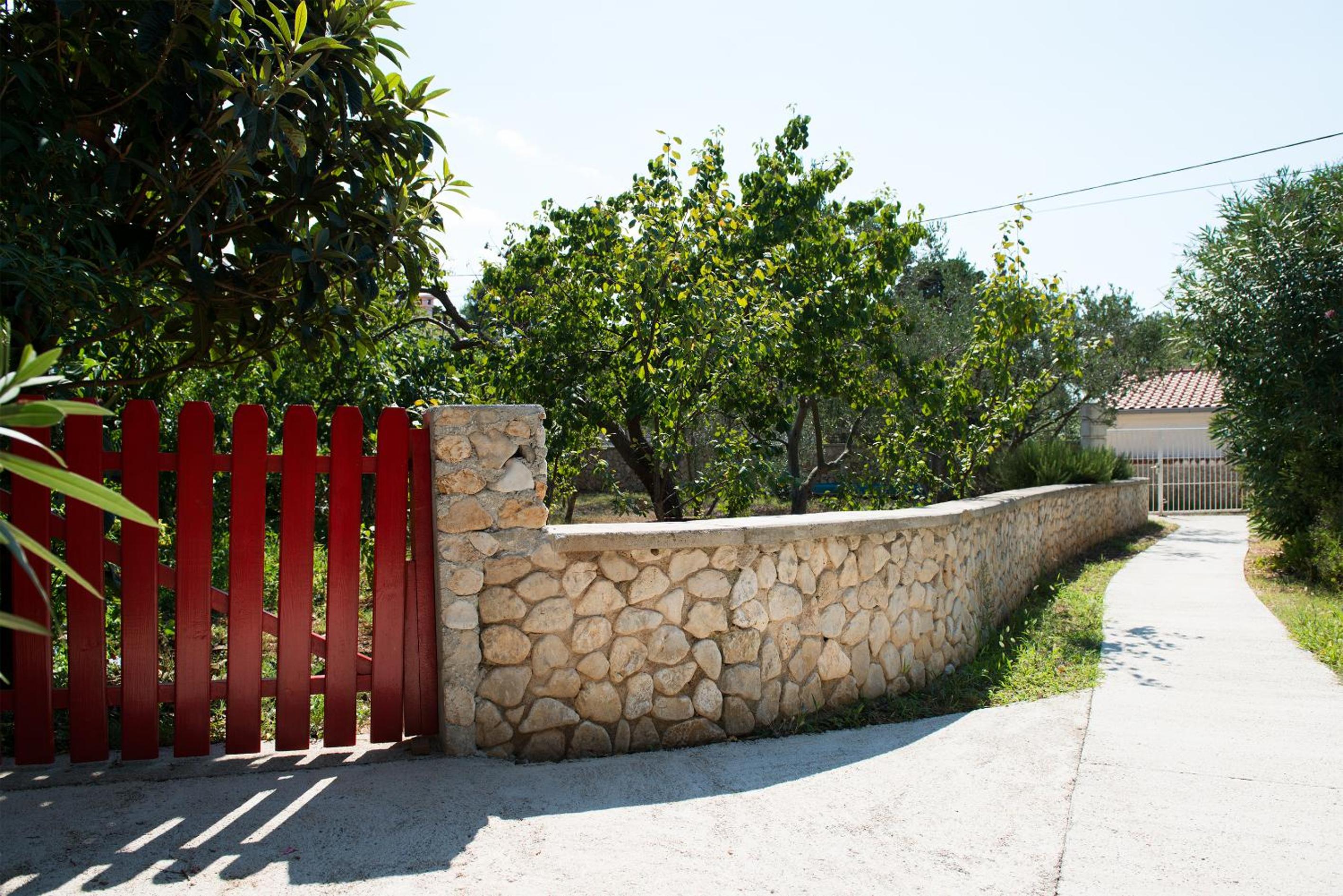 Apartments Lovor