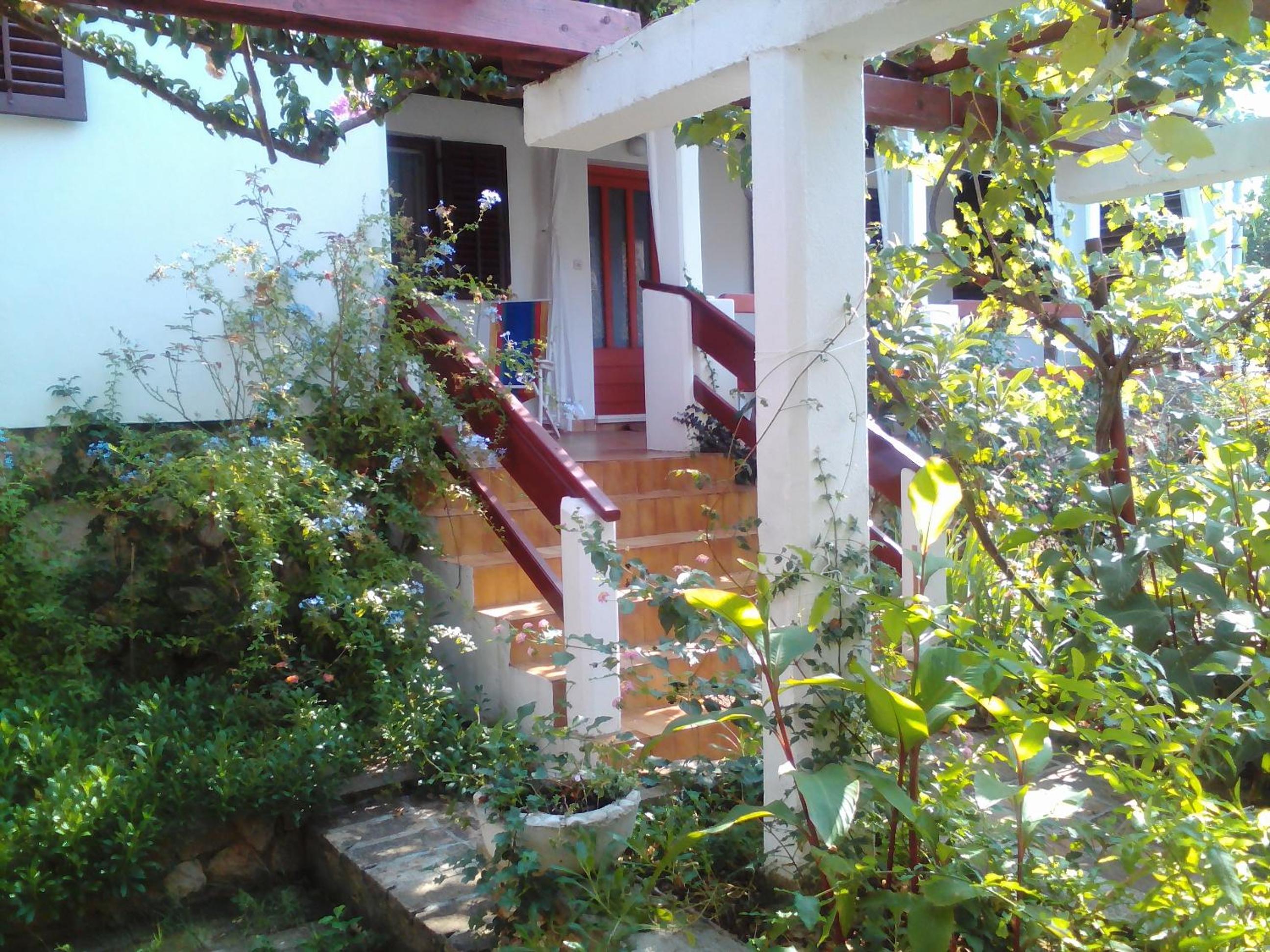 Apartments Lovor