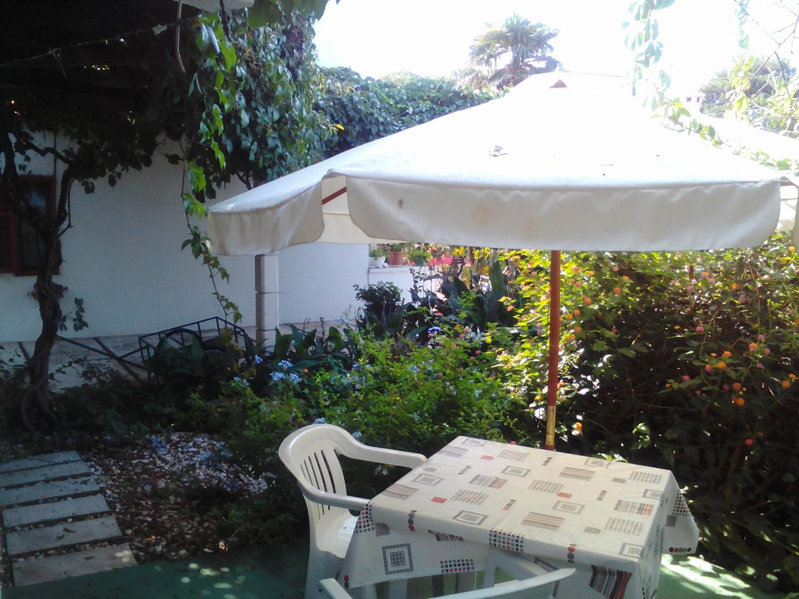 Apartments Lovor