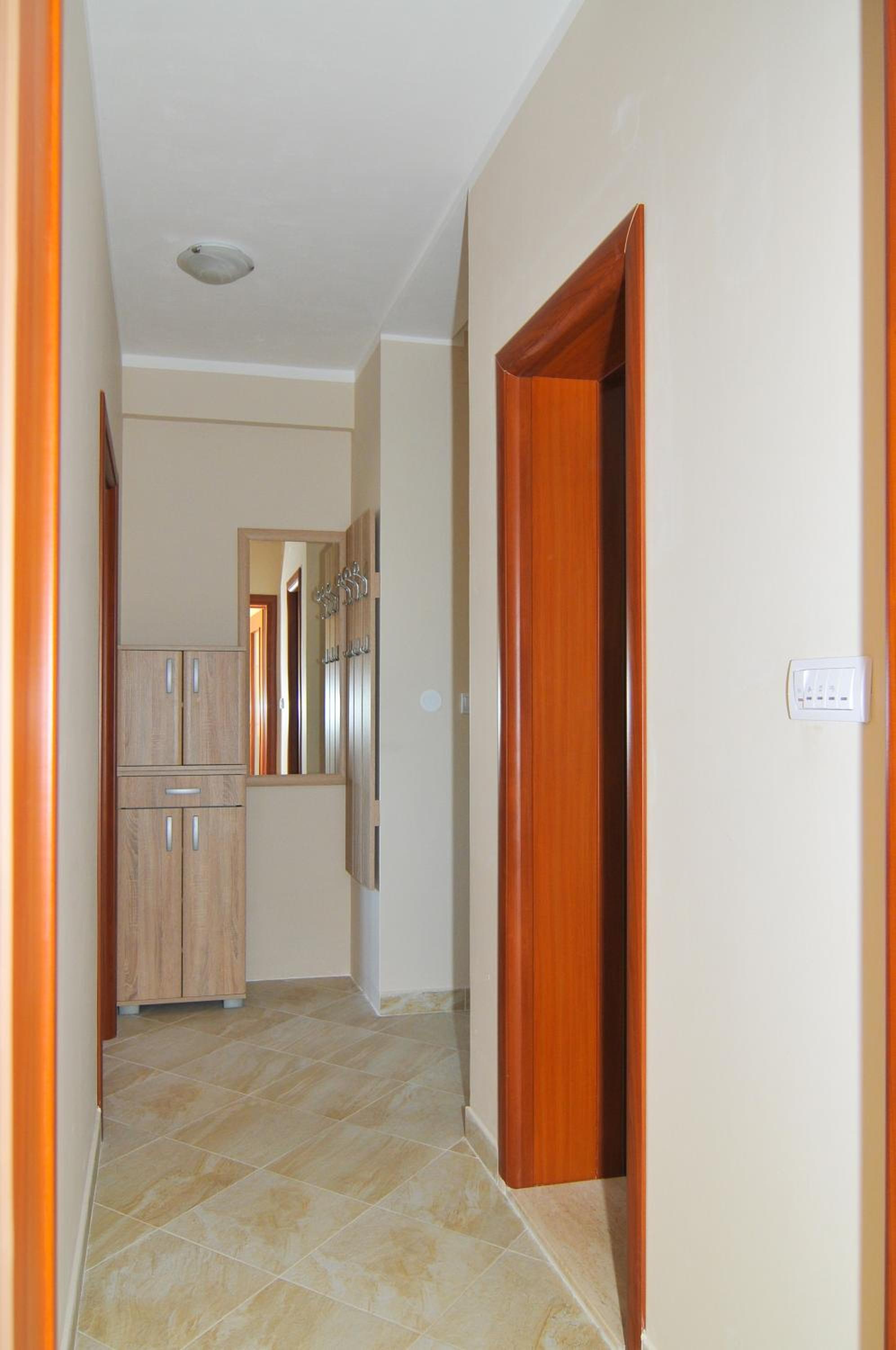 Apartments Mira