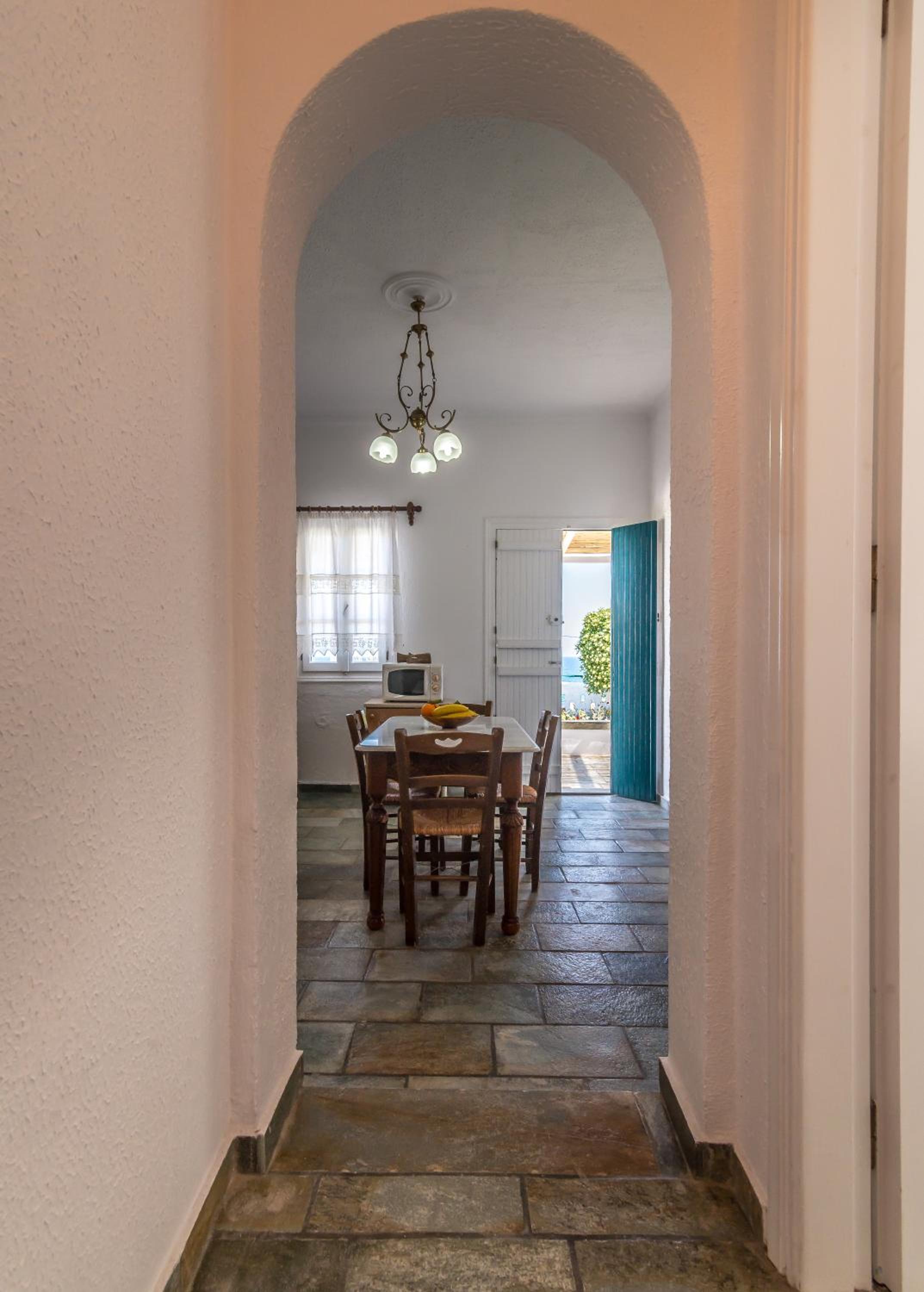 Mandrakia Bliss House