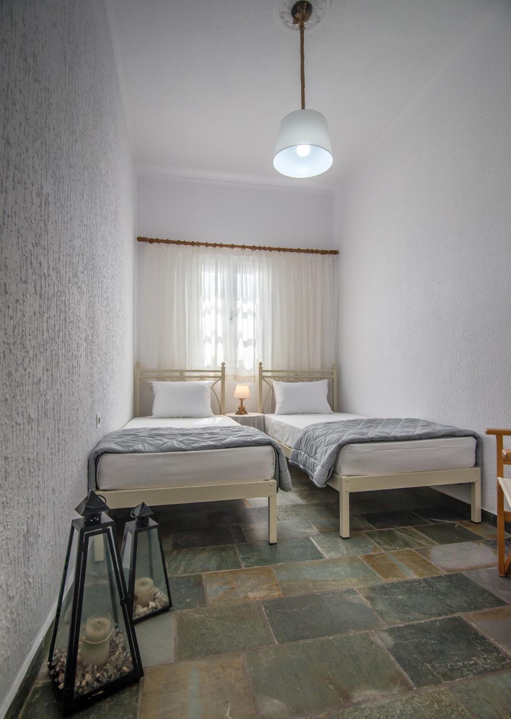 Mandrakia Bliss House