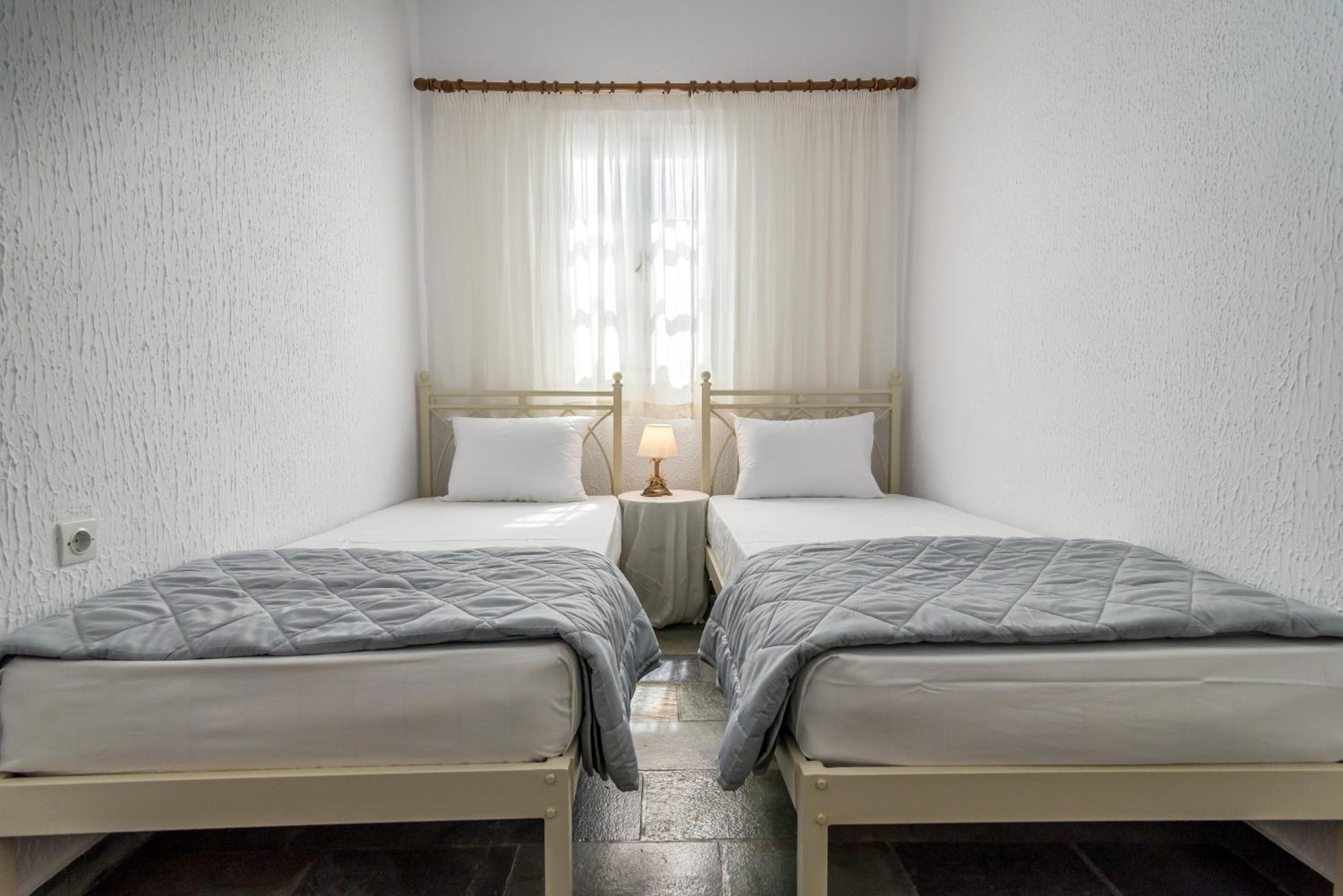 Mandrakia Bliss House