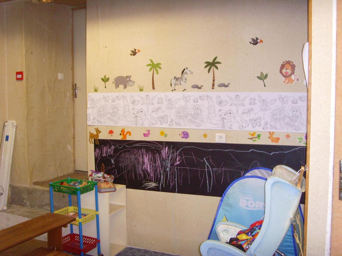children's play area