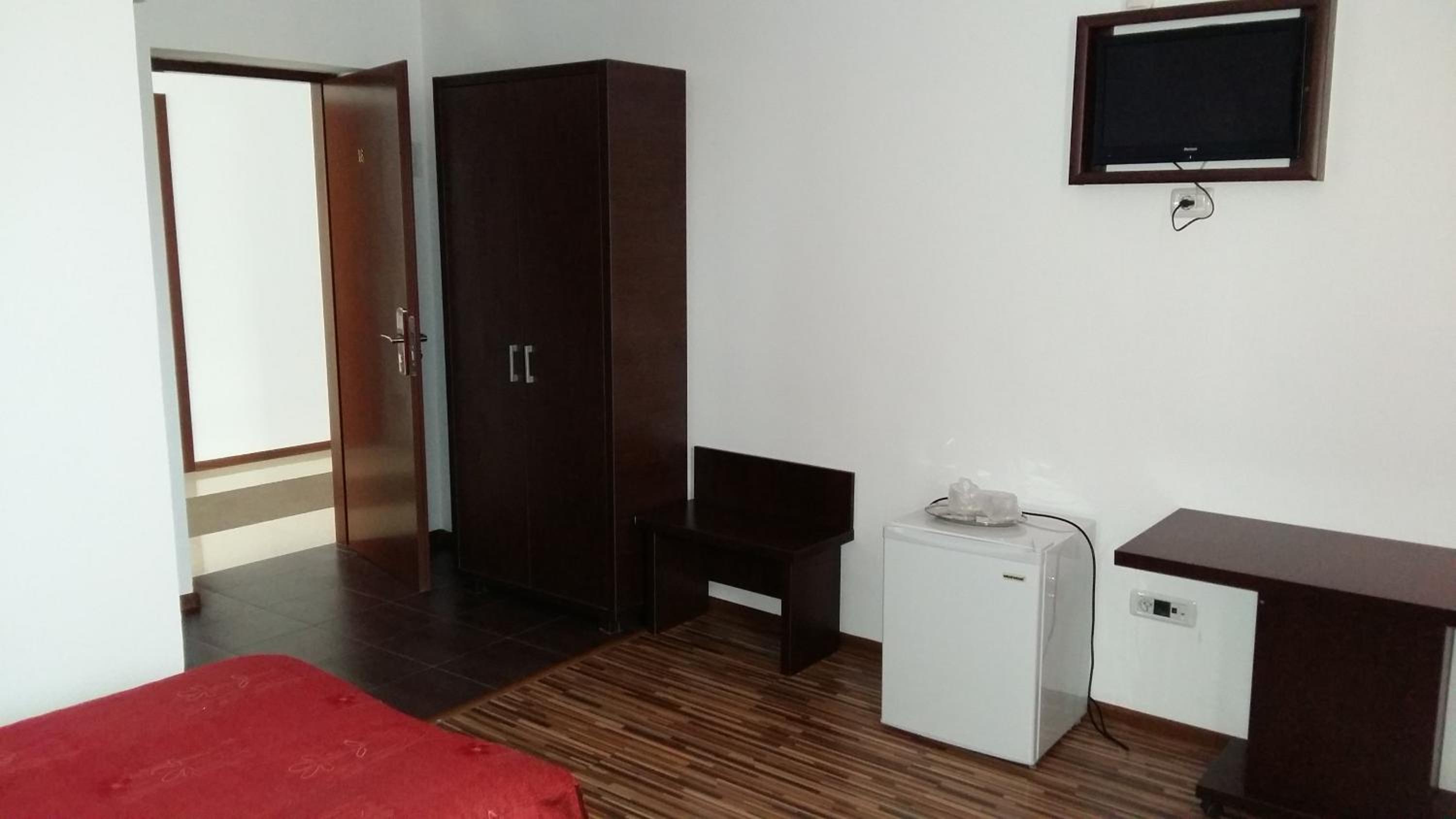 Photo 34