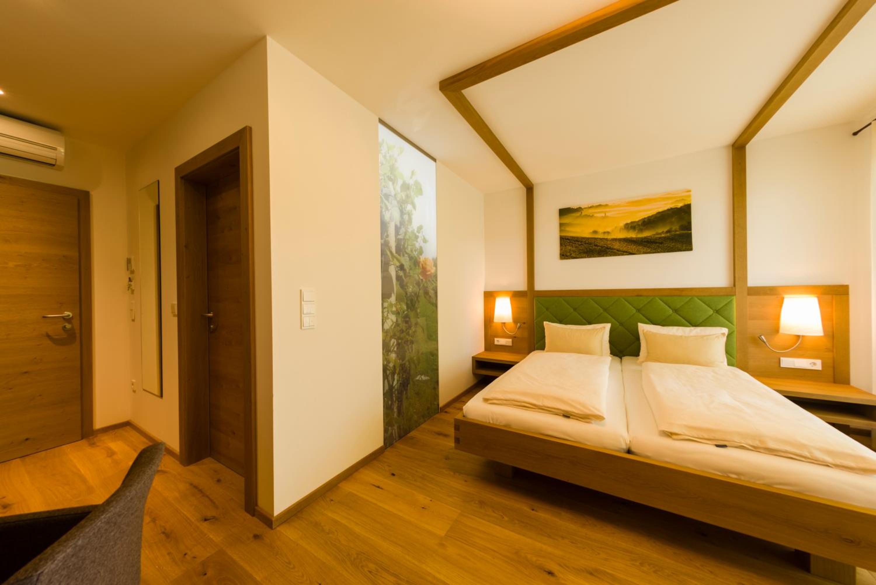 Weingut-Wohlfühlzimmer Adam-Lieleg