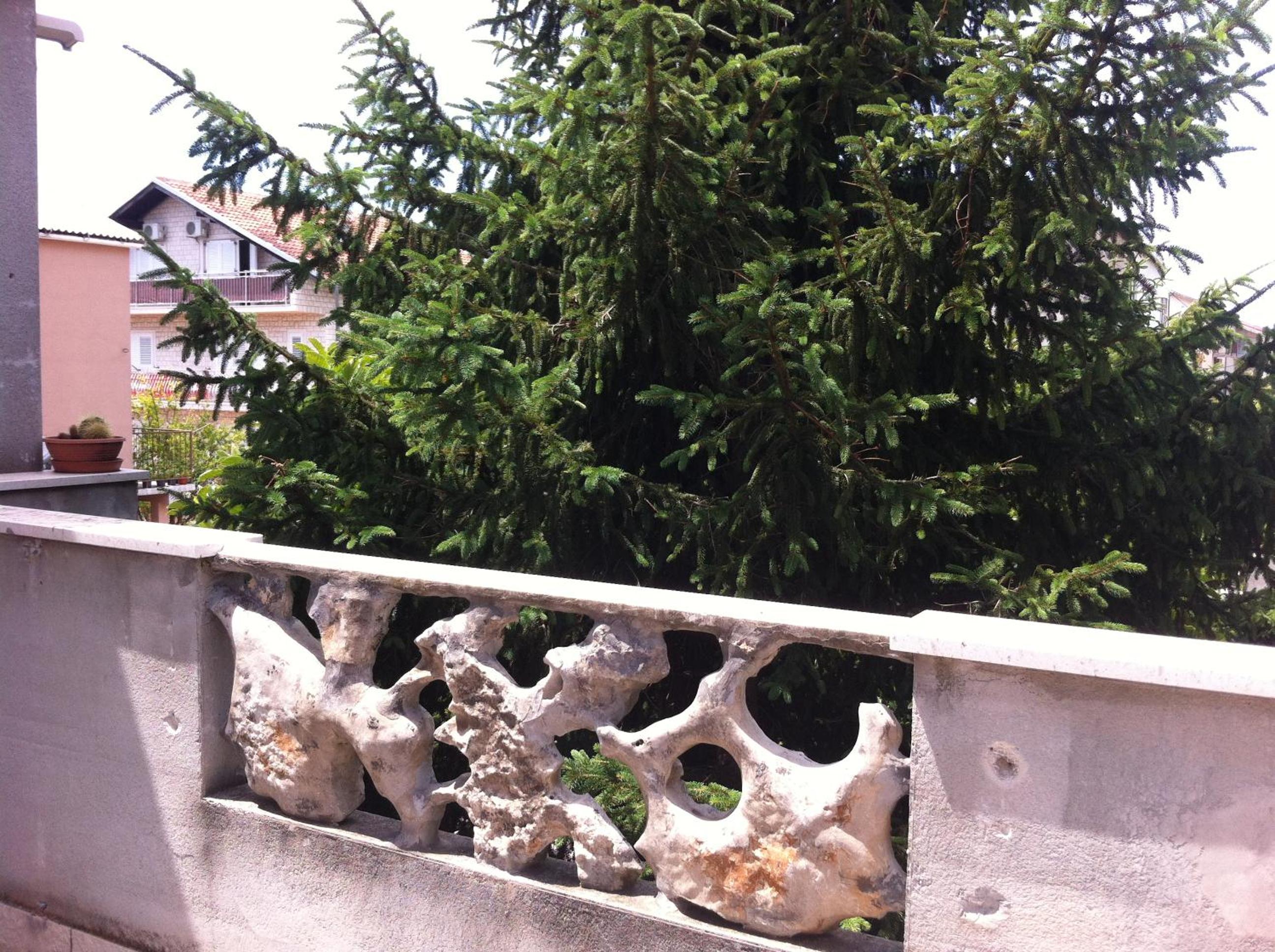 Photo 33