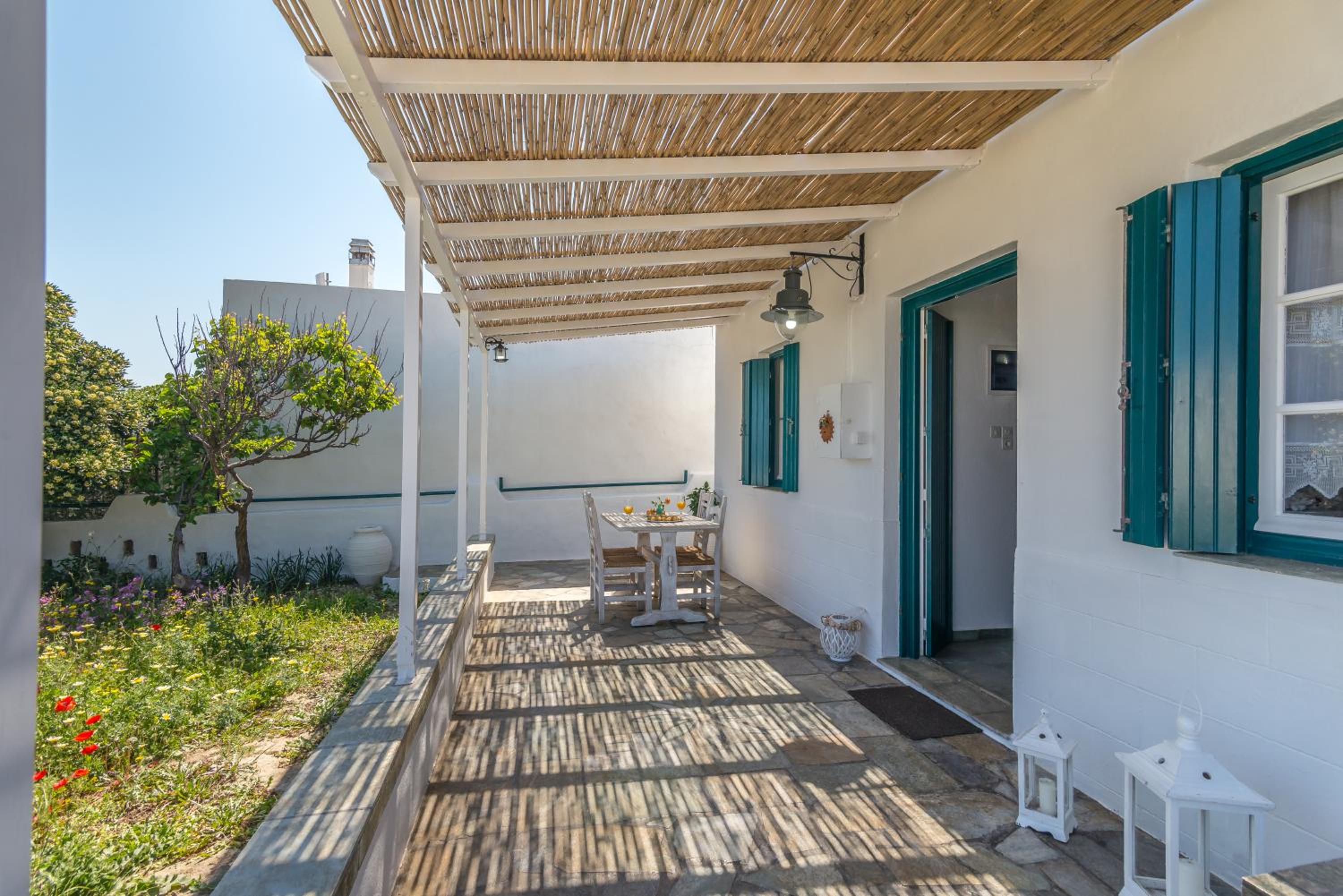 Mandrakia Bliss House