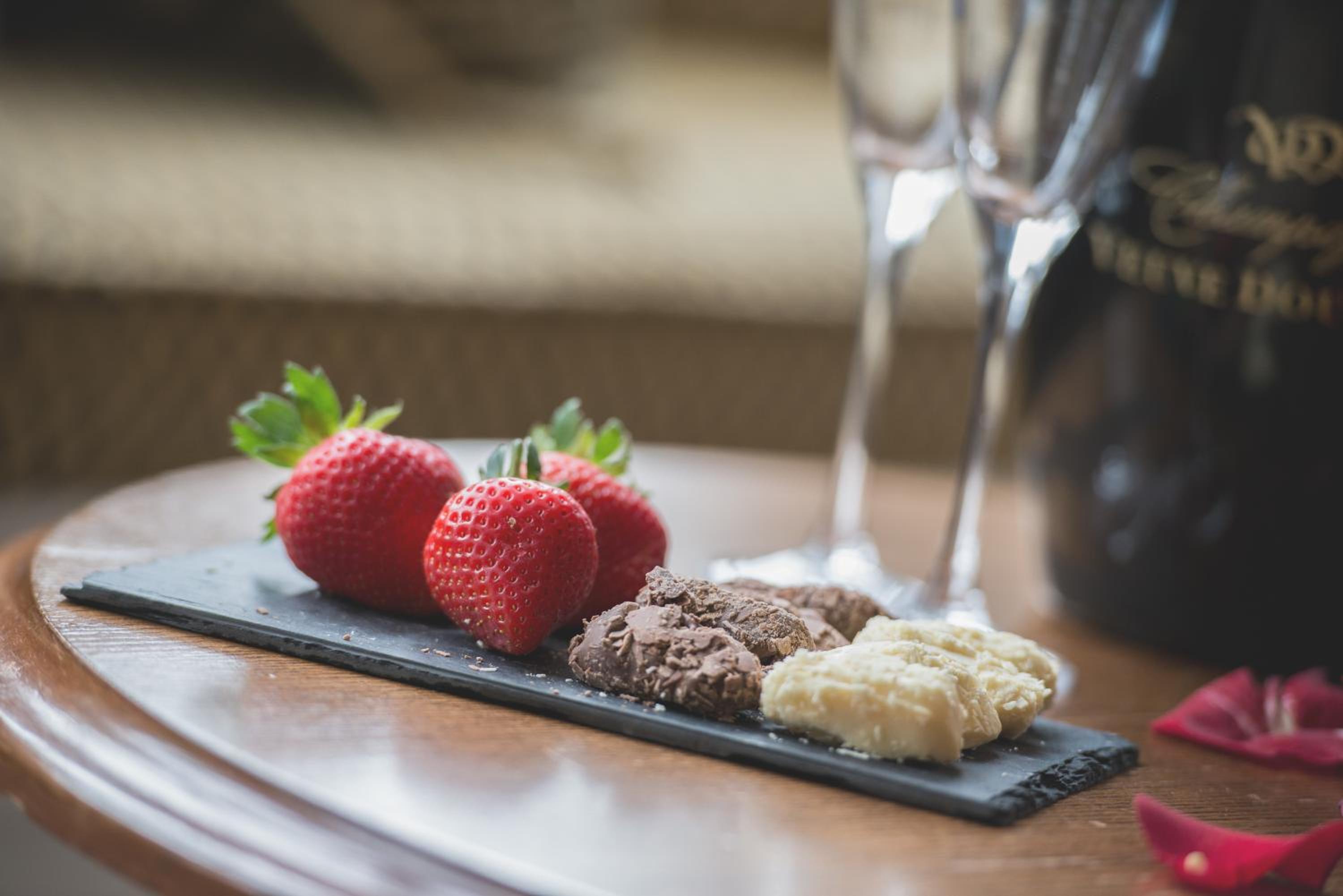 Knutsford Vacations - Mere Court Hotel - Property Image 3
