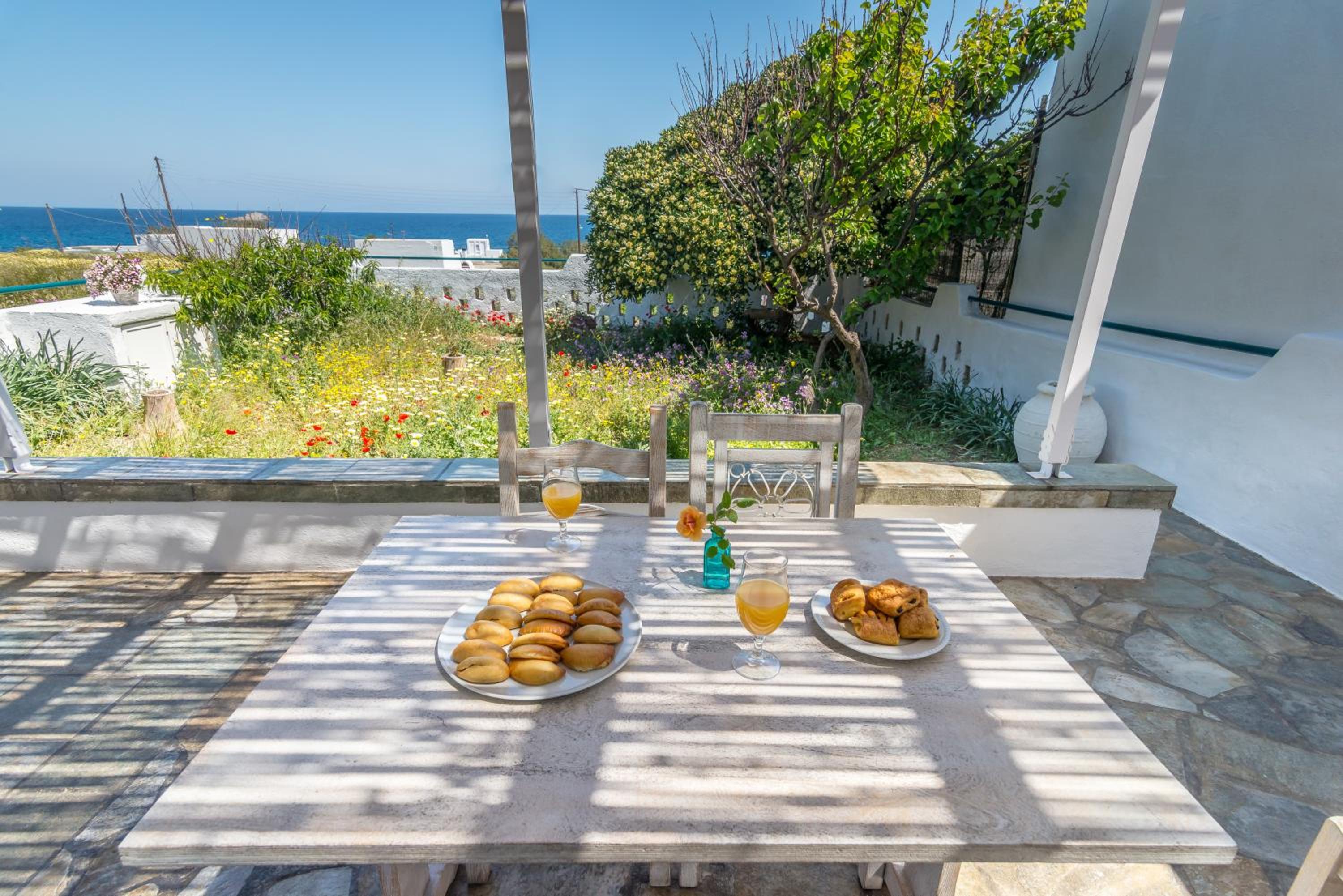 Mandrakia Bliss House