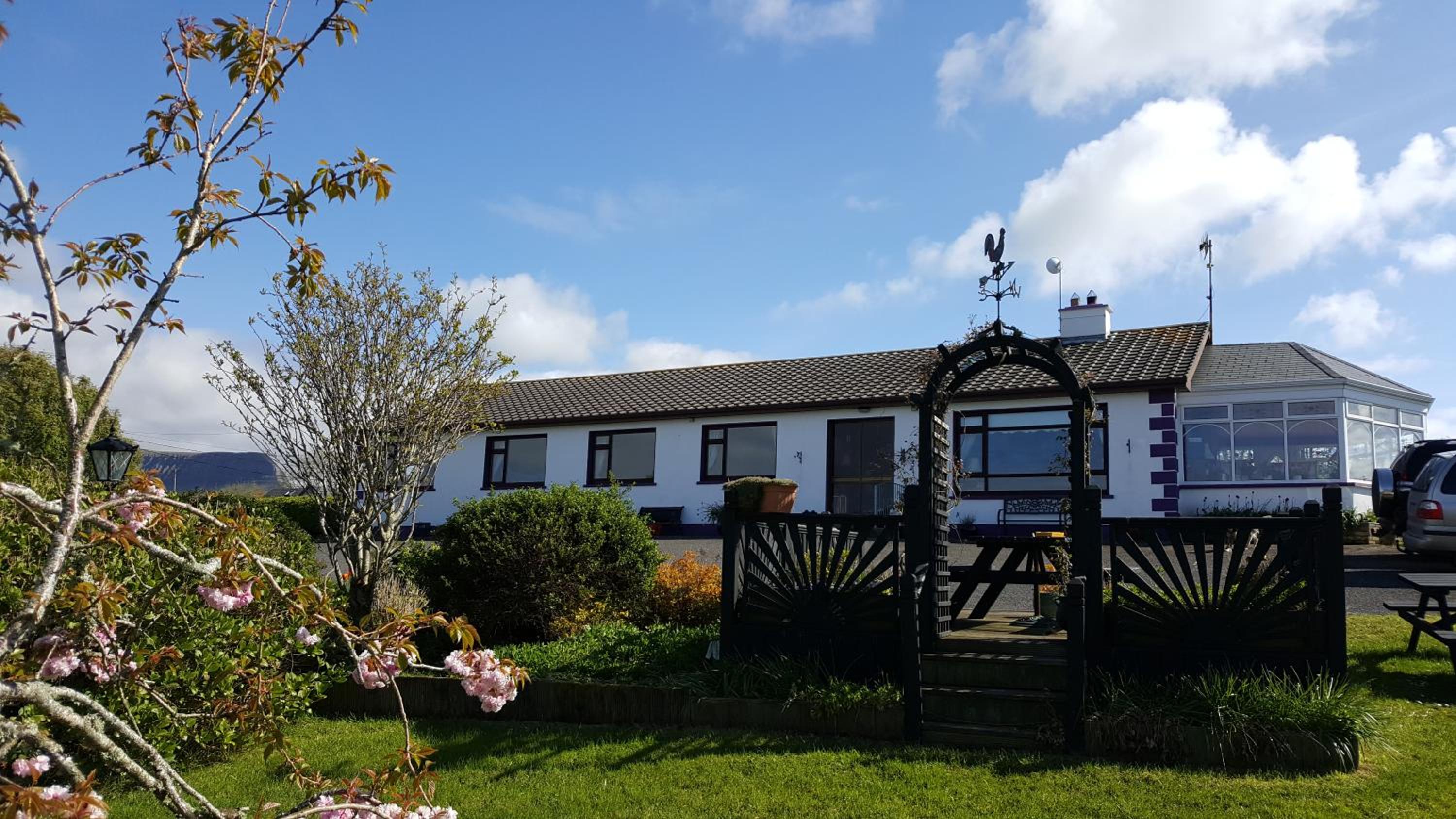 Mount Edward Lodge