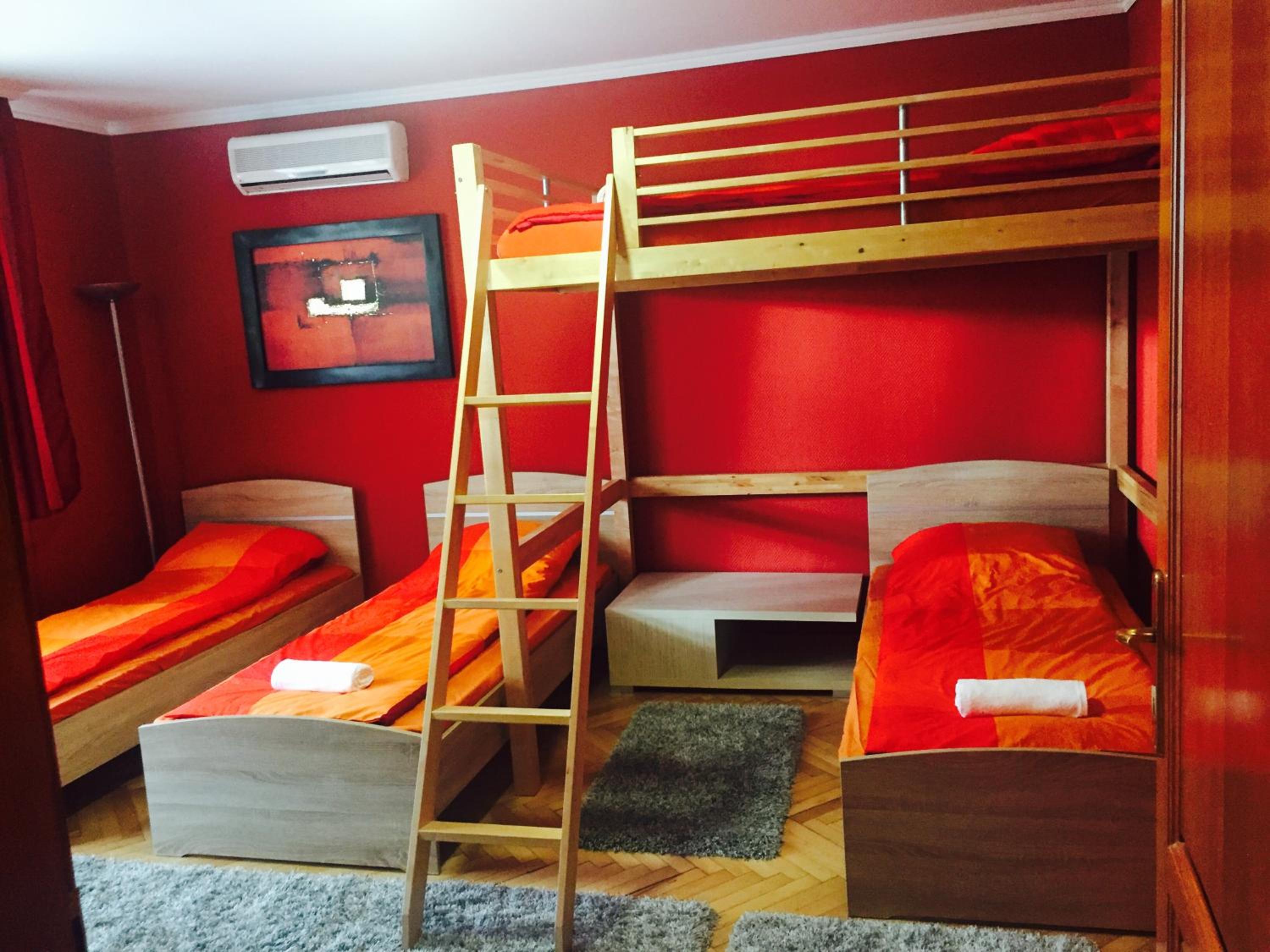 Photo 46